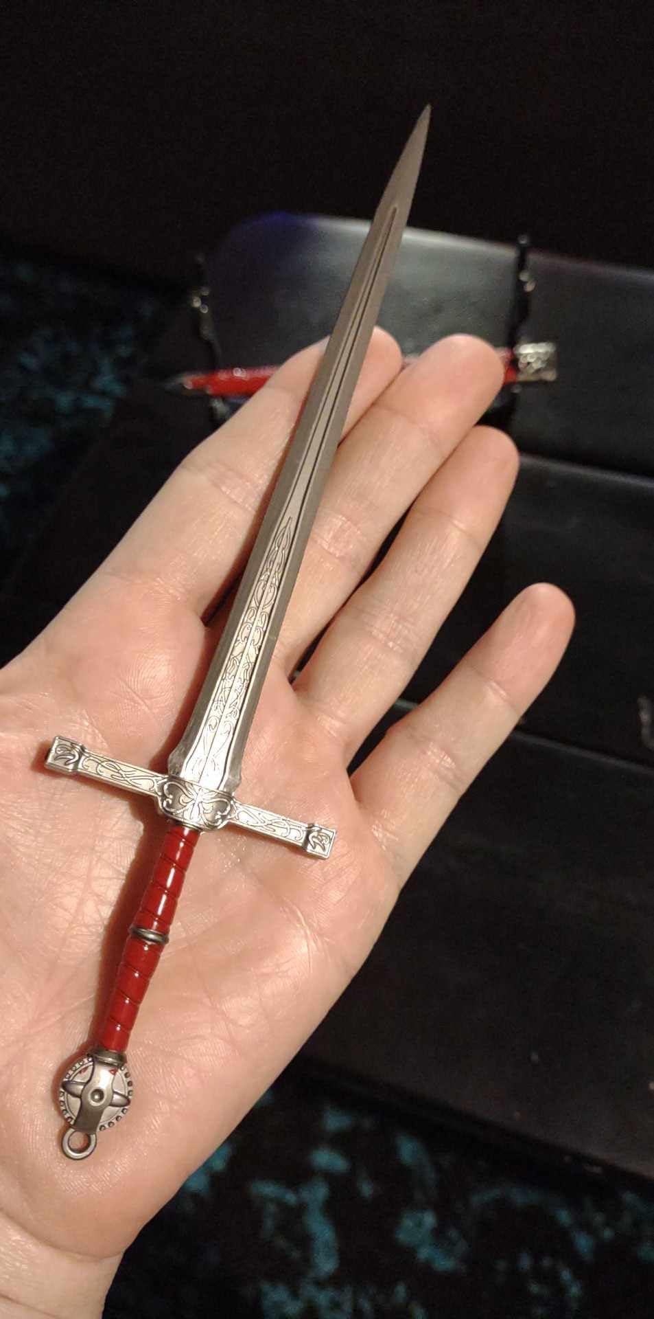 Elden Ring Straight Knight's Sword Greatsword Action Figures Toys Collection Party Supplies Desk Decoration Gift customer photo 1