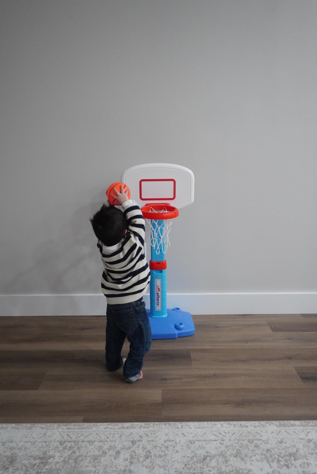 Toddler Basketball Hoop, Kids Toys Basketball Hoops for Indoor Outdoor Play, Adjustable Mini Basketball Hoop with 3 Balls for Outside, Pool, Christmas Birthday Sport Gift for Baby Boy Girl Ages 2 3 4 customer photo 2