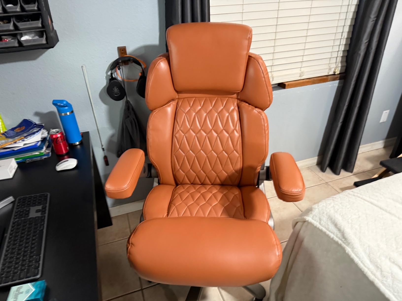 Big and Tall Office Chair 700lbs, Ergonomic High Back Computer Desk Chair customer photo 2