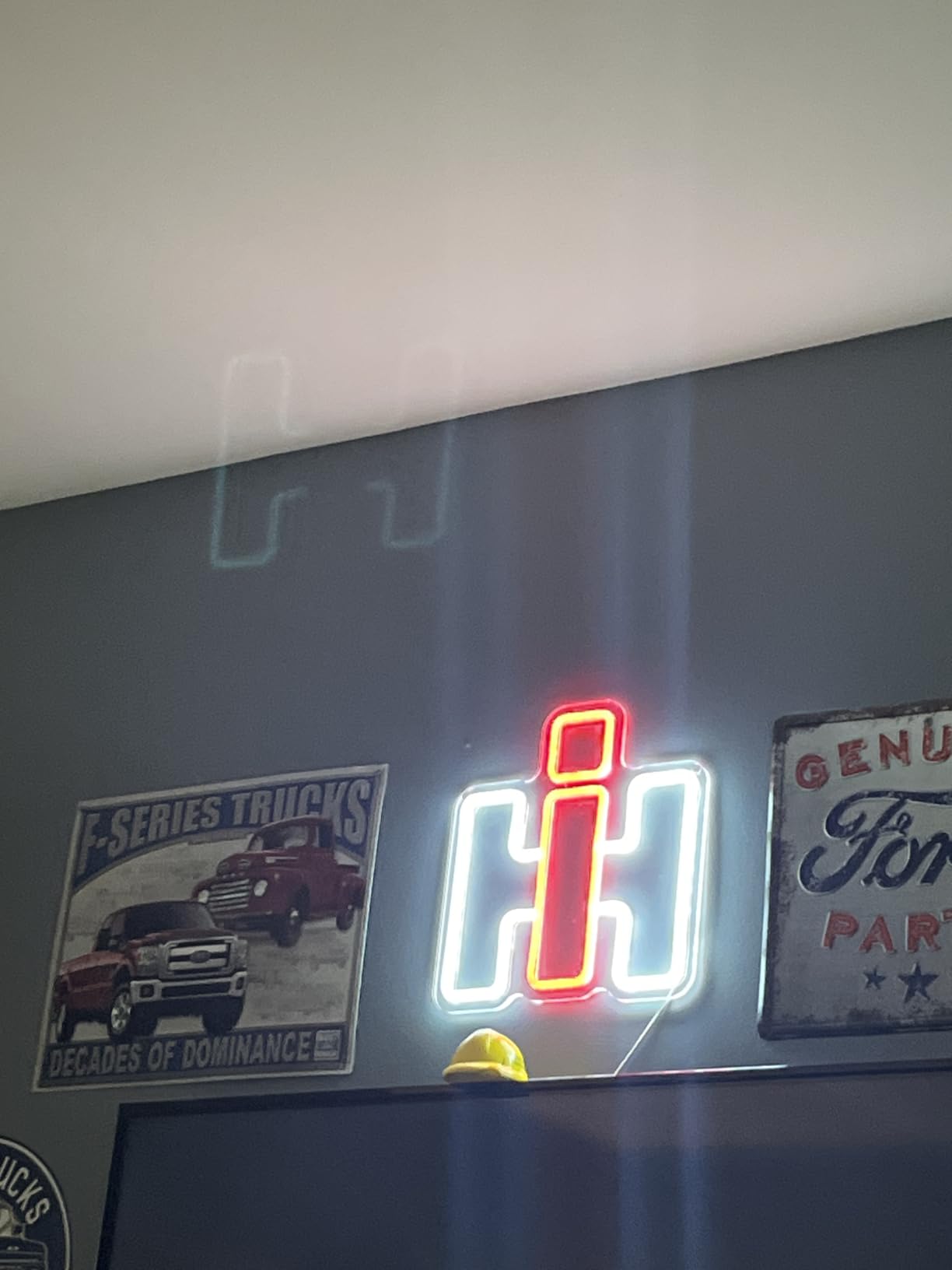 International Harvester Neon Signs for Wall Decor Dimmable IH Tractor Vehicle Neon Light Farm Repair Shop Basement Signs USB Powered for Farm Bedroom Man Cave Bar Birthday Gifts customer photo 1