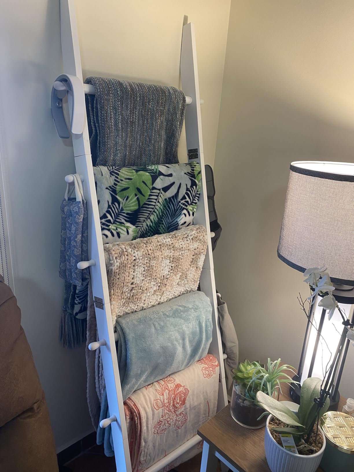 TEAKMAMA 6-Tier 5.4ft Blanket Ladder with Hanging Knobs Rustic Brown customer photo 1