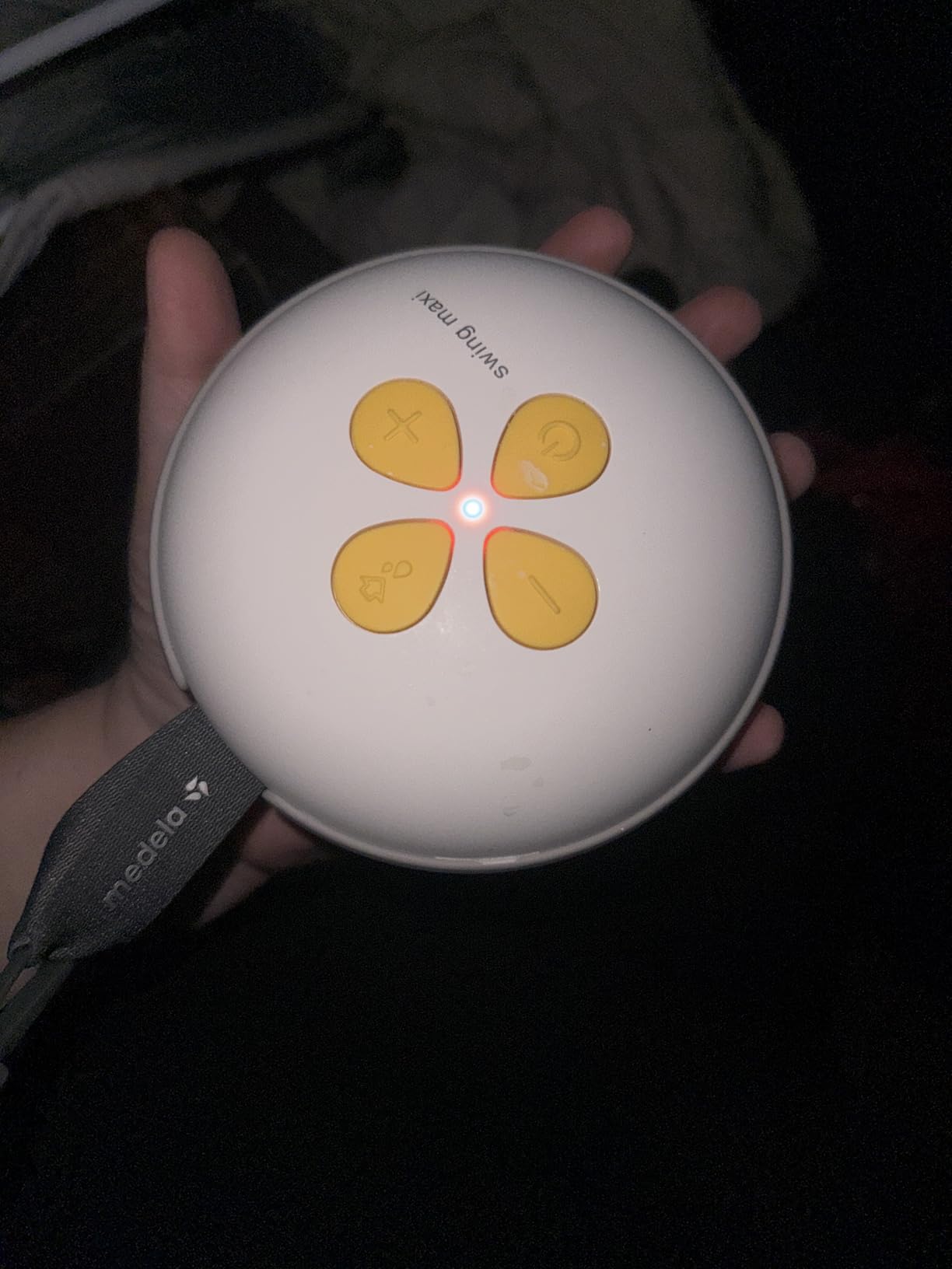 Medela Swing Maxi Hands-Free Electric Breast Pump | 1Ct customer photo 2