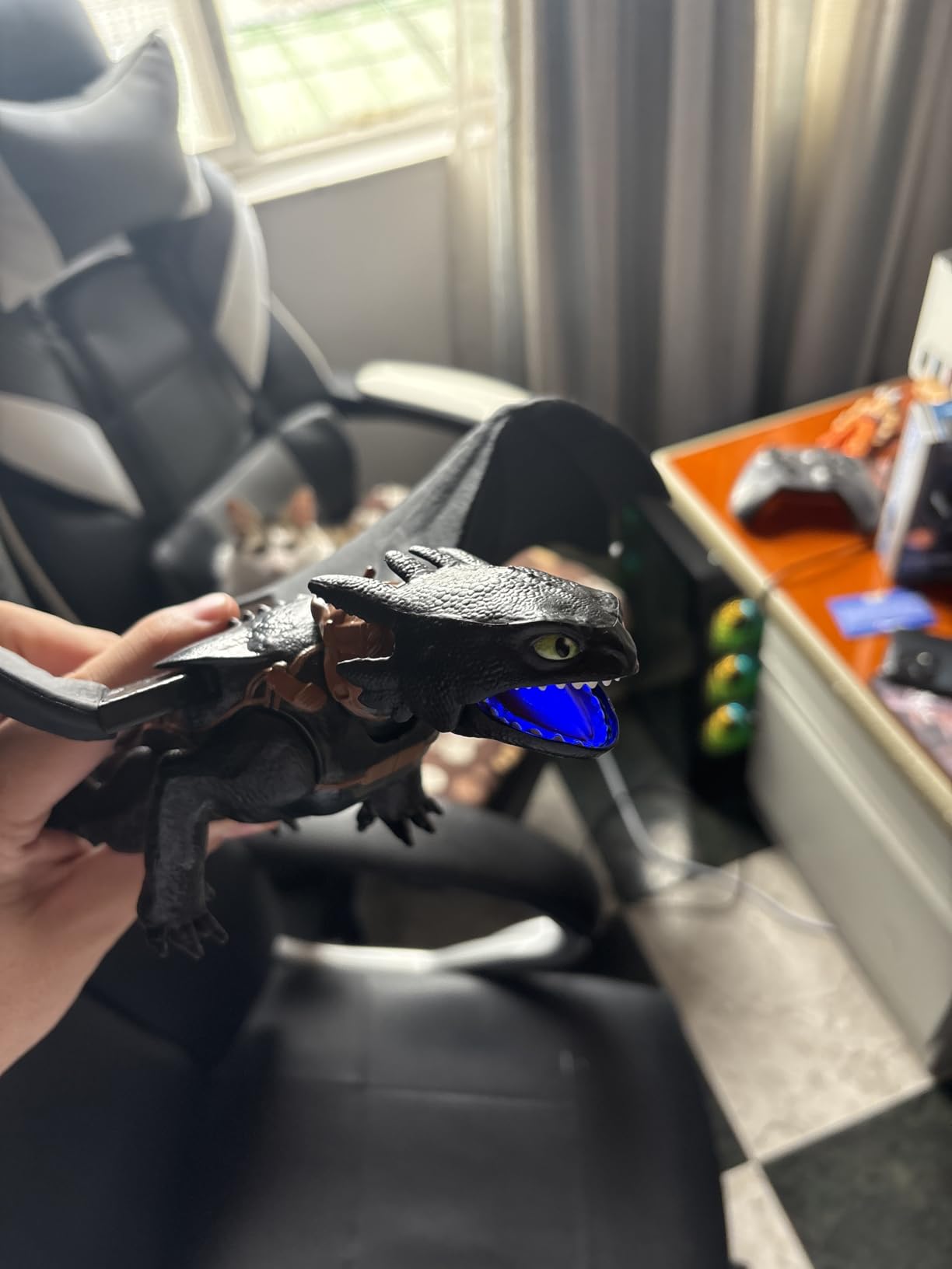 Dreamworks Dragons Ultimate Plasma Blast Toothless Interactive Dragon Toy customer photo 2