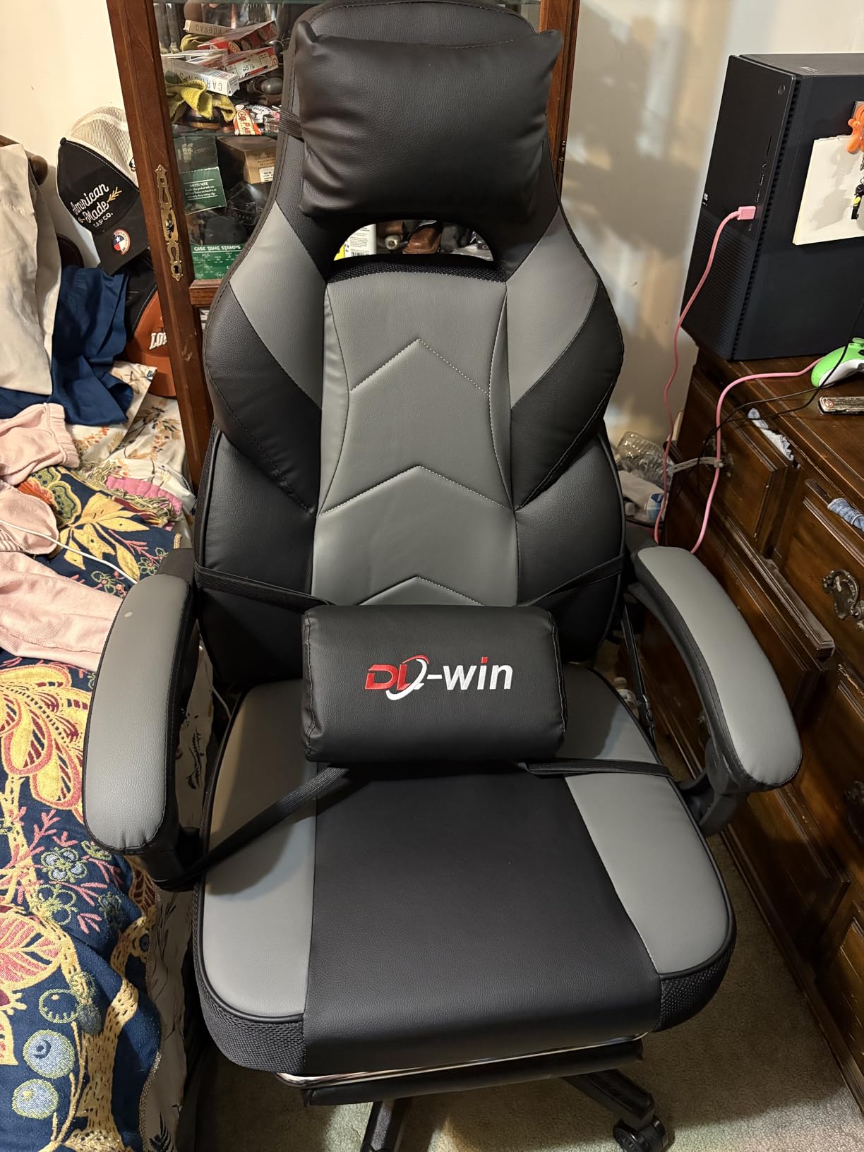 DL-win Gaming Chairs for Adults, Computer Chair with Footrest and High Back, Big and Tall Gamer Chair's with Massage Lumbar Support, 360° Swivel Height Adjustable Gaming Chair, Grey customer photo 1