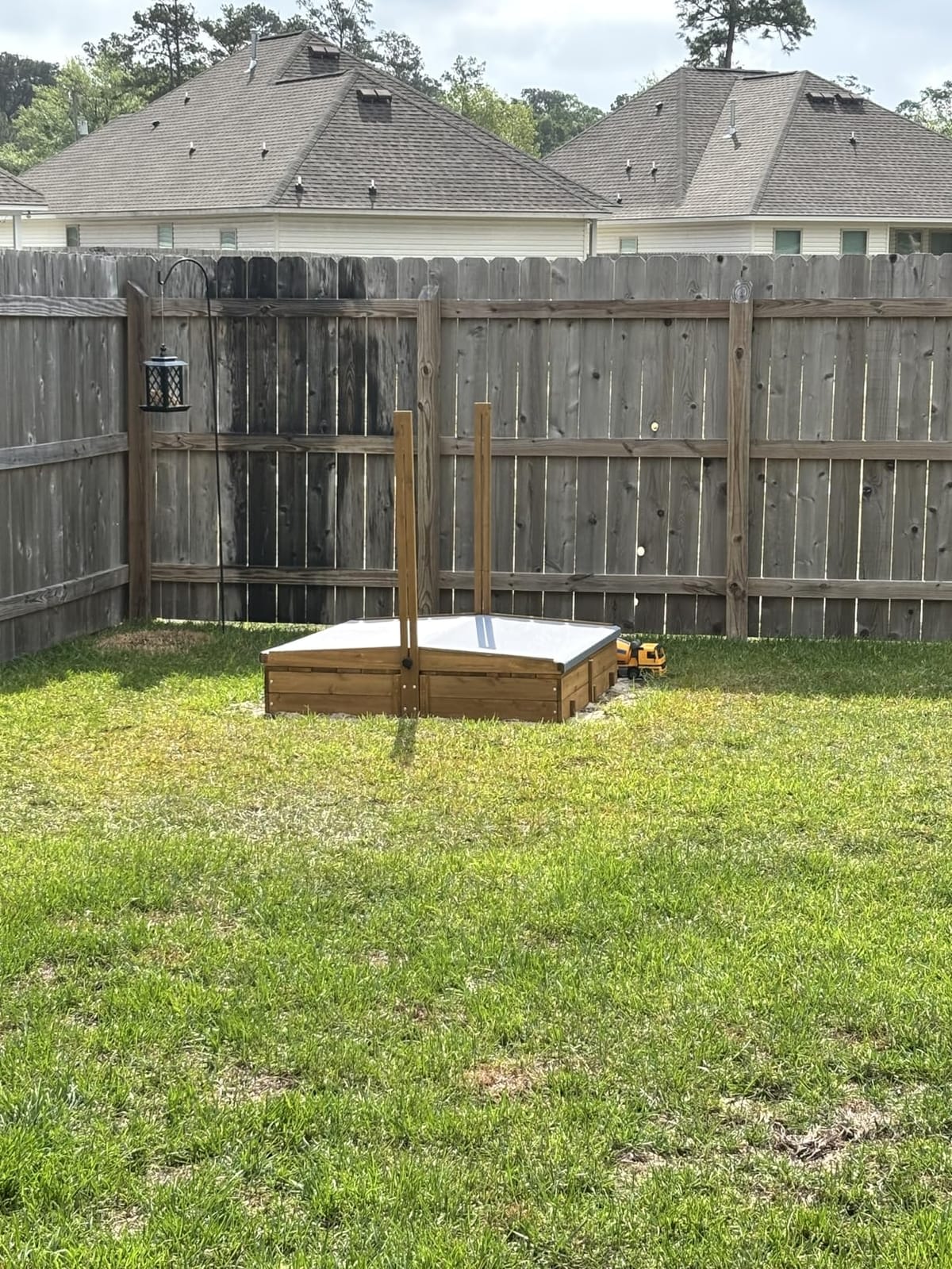PetsCosset Wooden Sandbox with Lid for Kids, 47x47in, with Foldable Benches customer photo 2