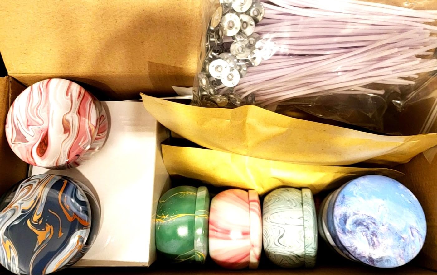 SUPERSUN Candle Making Kit for Adults, DIY Candle Making Supplies for Adults, Beginners, Include Beeswax, Candle Tins, Wicks, Essential Oils, Dyes, DIY Candle Making Set Gift for Christmas customer photo 1