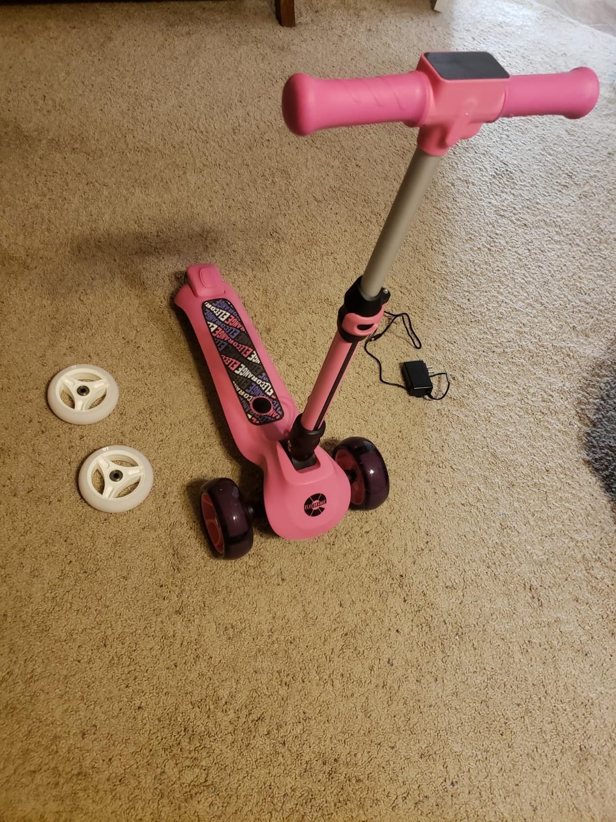 Elecorange T200/T500 Balance Electric Scooter for Kids Age 4-9, 2 Types Front Wheels, Electric Horn, Full Body Lights Up, Wide Deck, 5Mph Safe Speed, 70min Riding, Foldable Kick Scooter Boys & Girl customer photo 2