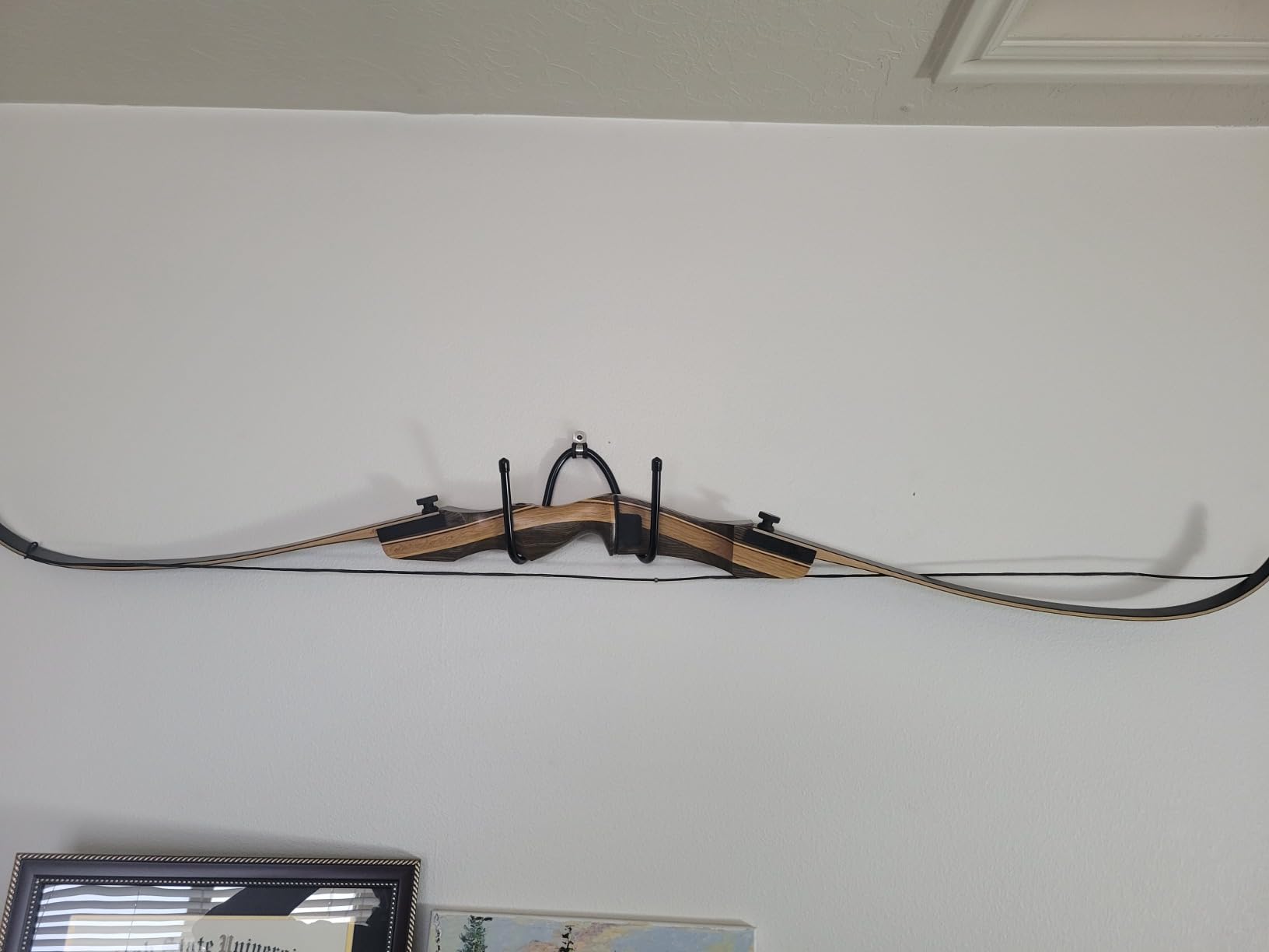 Bow Hanger Display Archery Rack Bow Wall Mount Holder Wall Hook Stand Bow Hold up to 22 Lbs Rubber Protection and No Scratches customer photo 1