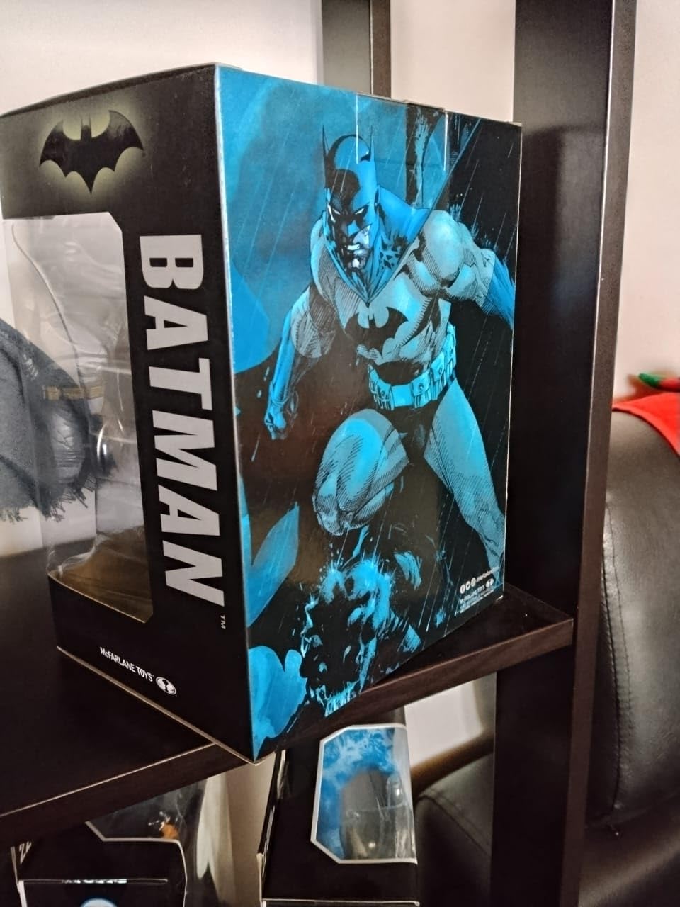 DC Direct Batman (Hush) Cowl Replica 1:3 Scale customer photo 1