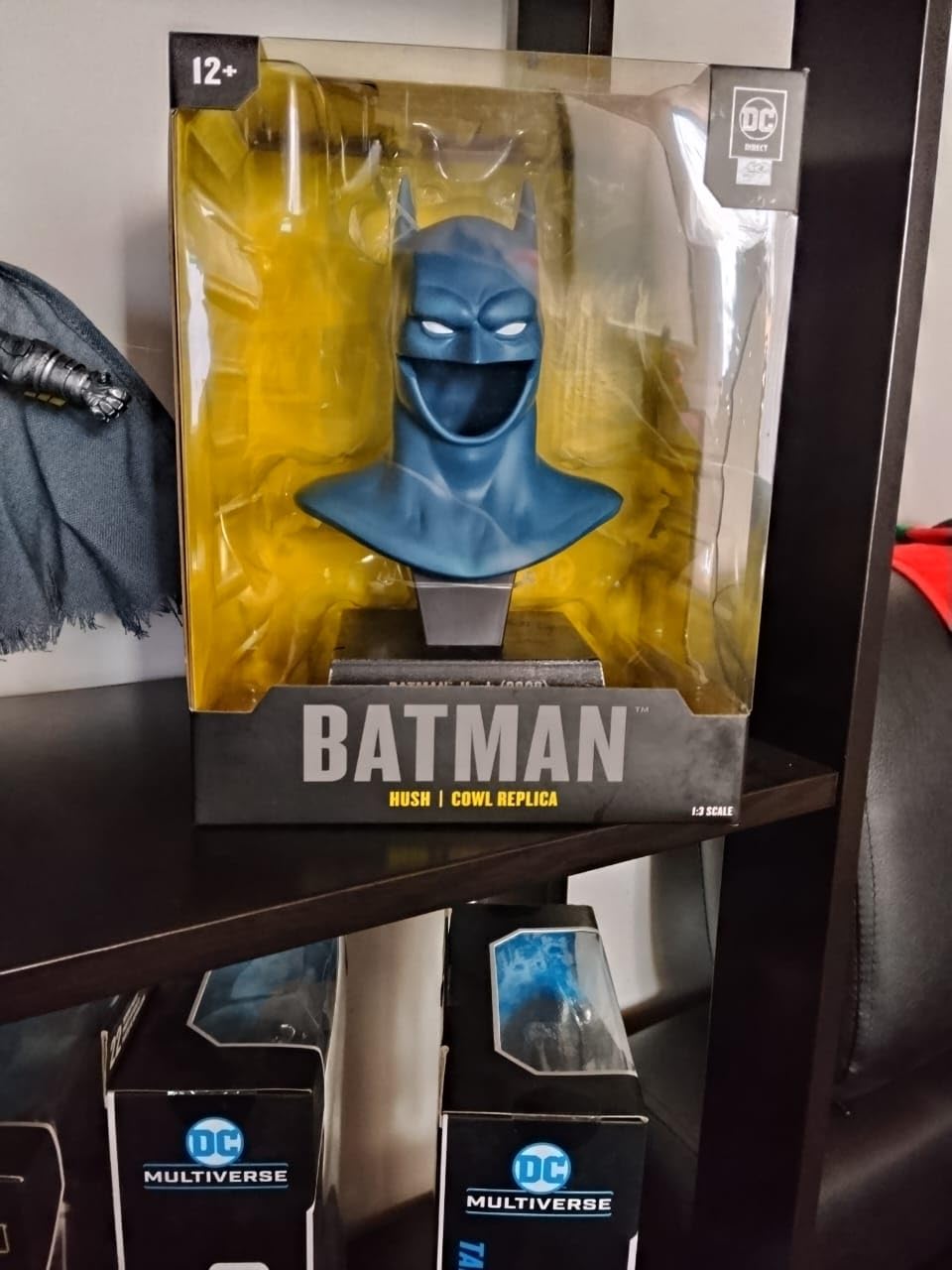 DC Direct Batman (Hush) Cowl Replica 1:3 Scale customer photo 2