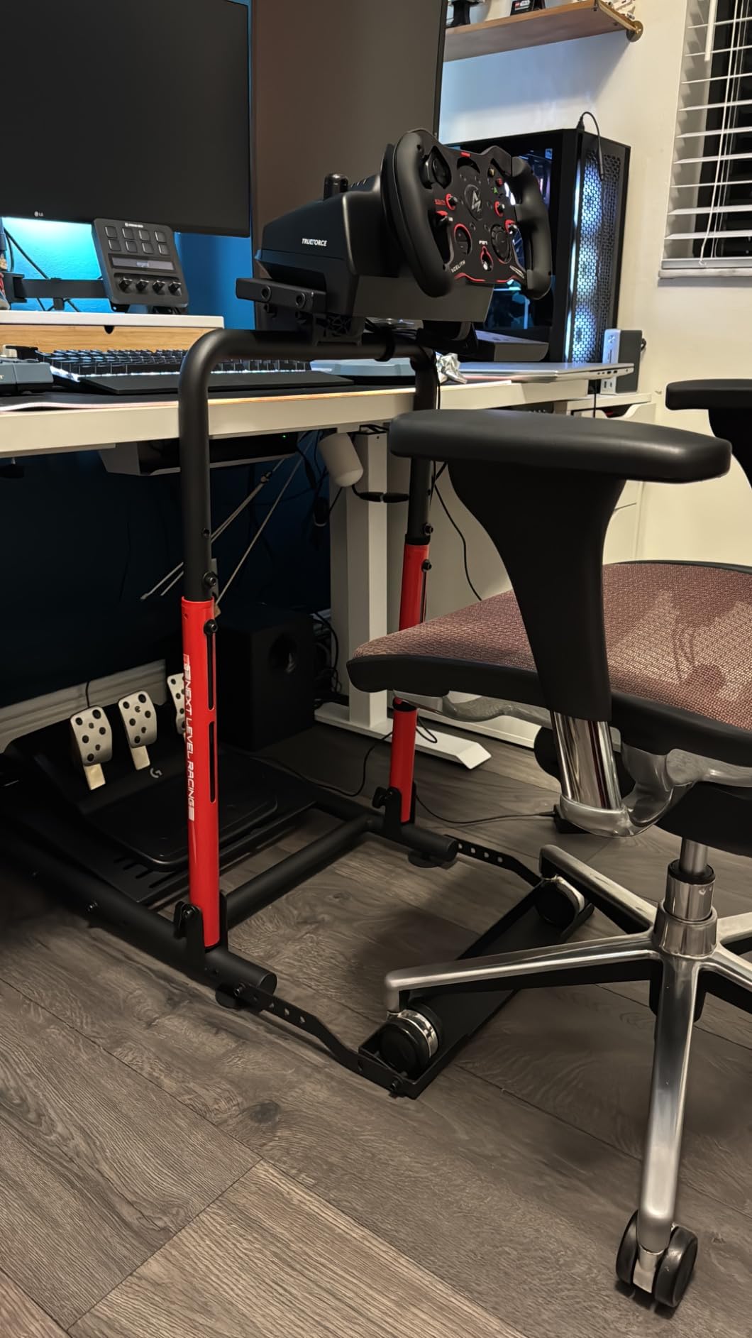 Next Level Racing Wheel Stand Lite 2.0 (NLR-S040) customer photo 2