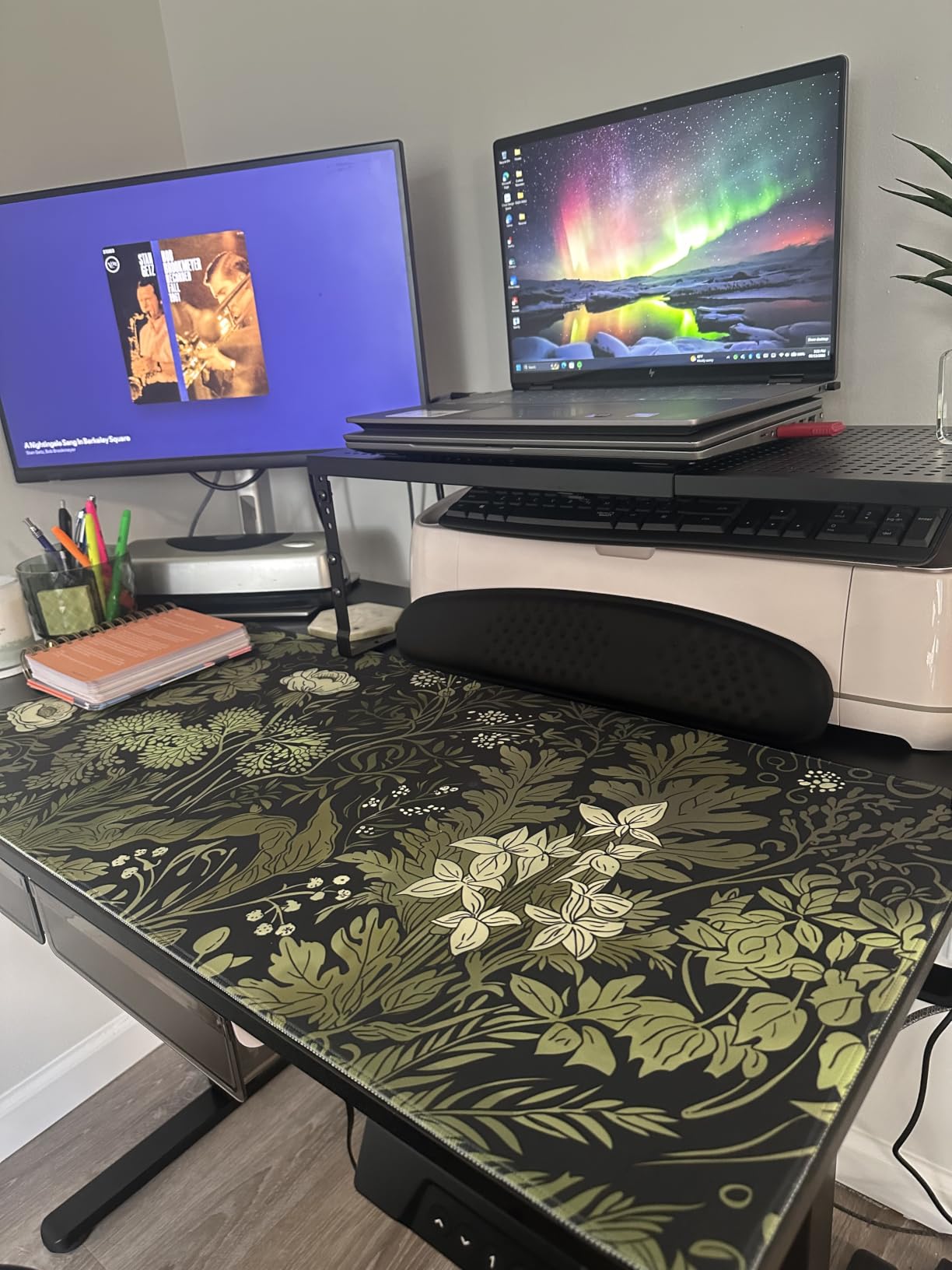 Floral Desk Mat Green Leaves Plant Desk Pad Matt for Desktop Large Gaming Mousepad XXL Full Desk Mouse Pad Computer Keyboard Mat Deskmat Aesthetic Office Desk Decor 31.5 X 15.7 Inch customer photo 2