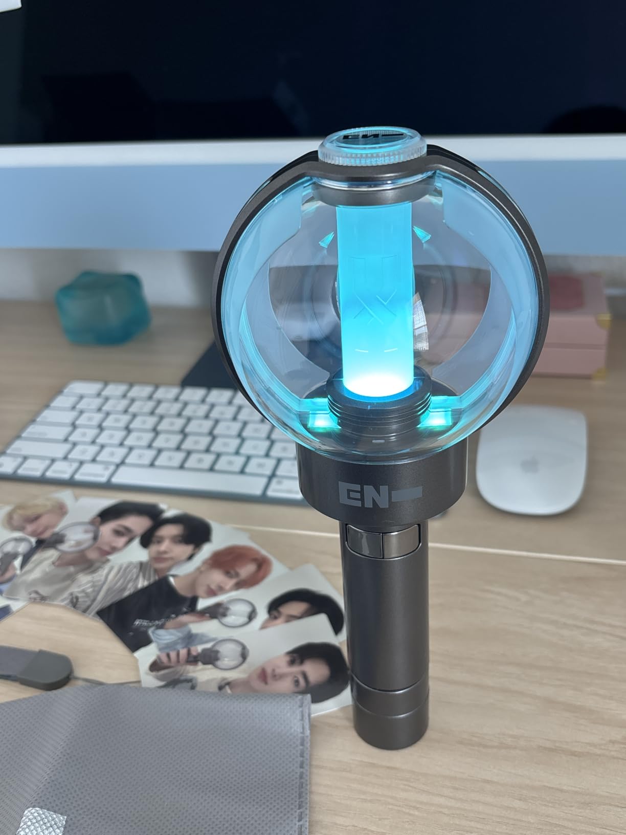 Enhypen - Official Light Stick Ver.2 customer photo 1