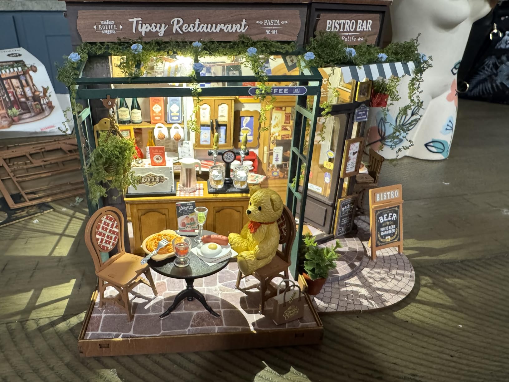 Rolife DIY Miniature Coffee Bar Dollhouse Kit Creative Gift for Adults customer photo 2