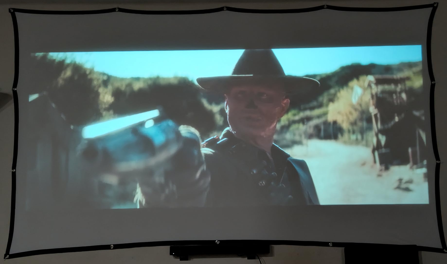 Official Licensed Google TV - HAPPRUN 4K Supported Outdoor Smart Projector customer photo 1