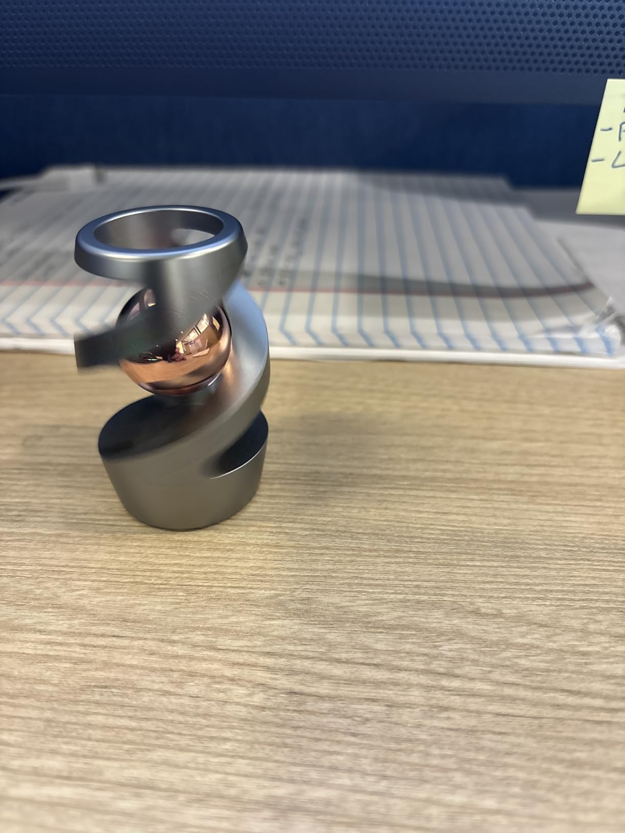 Upgraded Kinetic Spinning Desk Toy, Stress Relief Gadget, Rose Gold customer photo 1