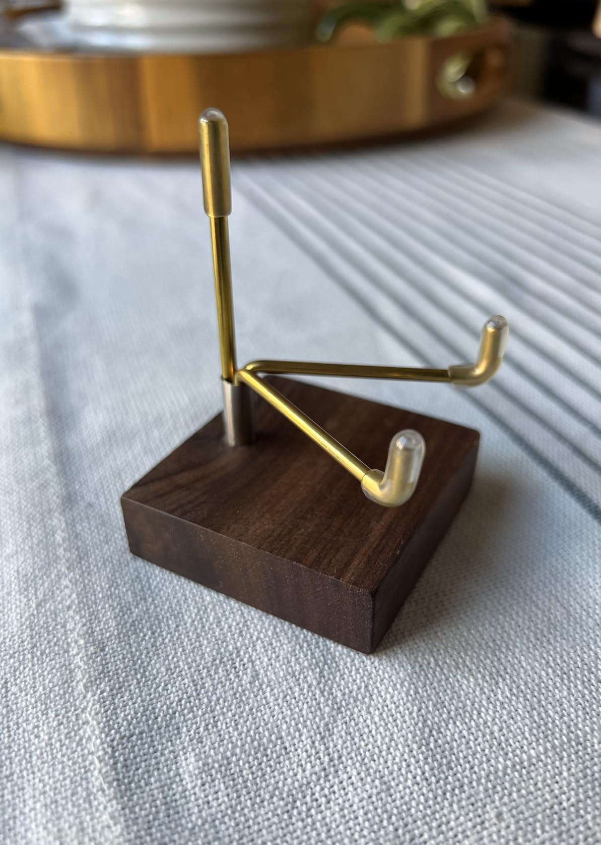 Hipiwe Crystal Rock Display Stand with Adjustable Metal Arms and Wood Base | Geodes Easel Holder for Displaying Rock Mineral Agate Coral Seashell Belt Buckle and Small Collectibles customer photo 2