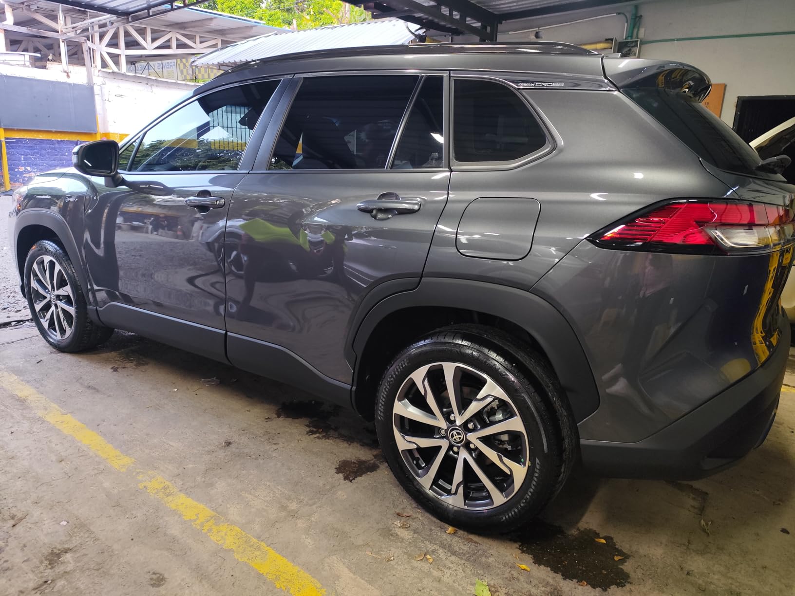 Meguiar's Ultimate Ceramic Coating Kit | Delivers Ultra-Durable Ceramic Protection with High Water Beading Action, Increased Gloss and Slickness customer photo 1