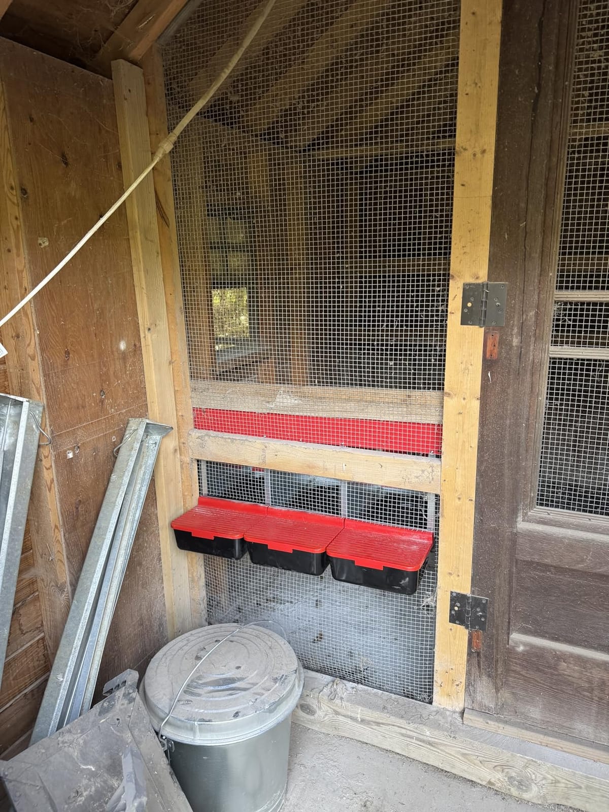 RentACoop Metal Chicken Nesting Box, Roll Out Reversible, 3 Compartments customer photo 2