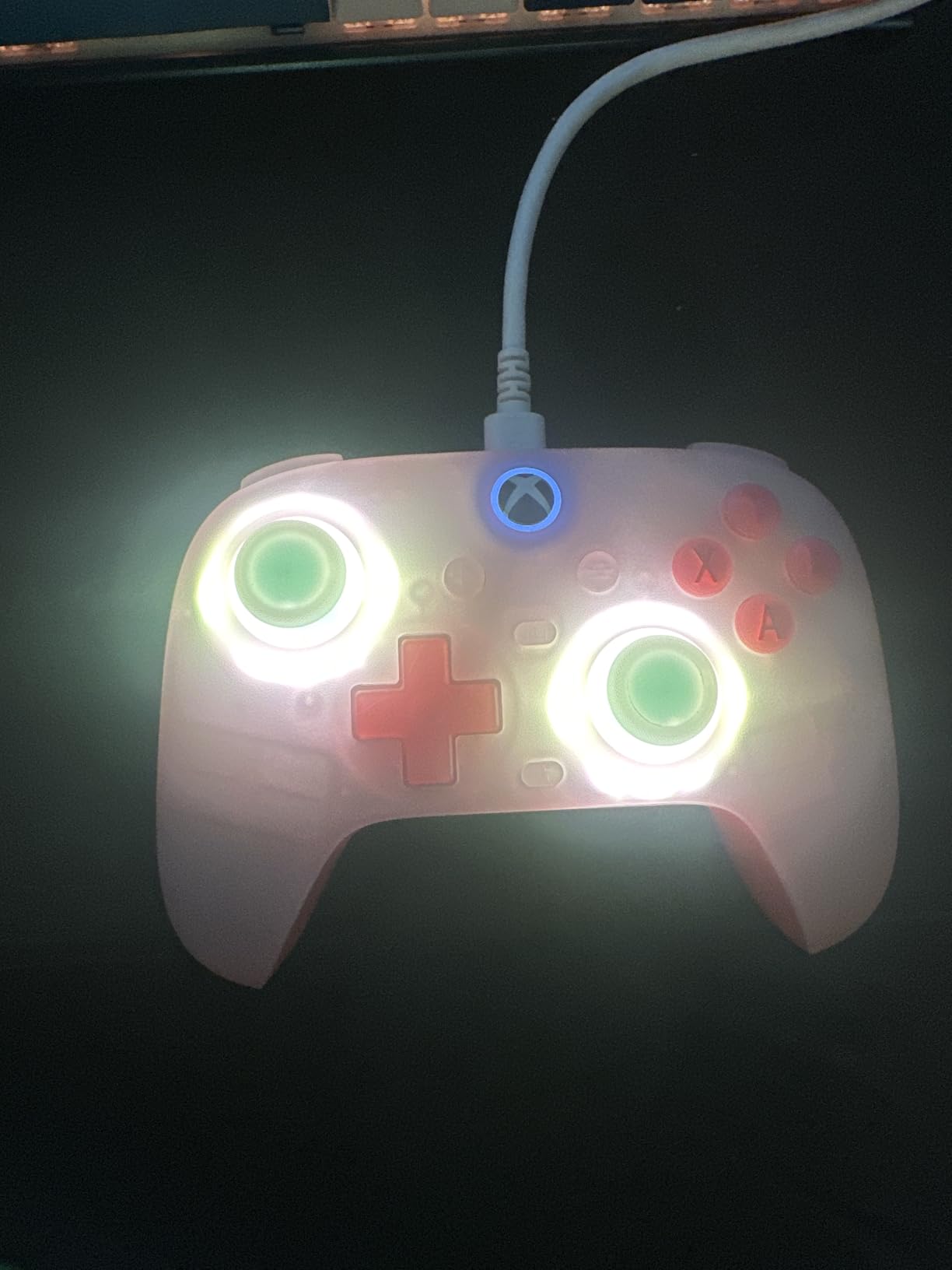 8BitDo Ultimate Mini Wired Controller for Xbox with RGB Lighting Fire Ring, Hall Effect Joysticks and Triggers, for Xbox Series X|S, Xbox One, Windows 10/11 - Officially Licensed (Translucent Green) customer photo 1