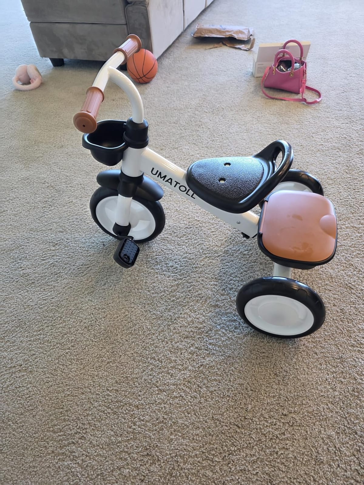 Umatoll Tricycle for Toddlers 2-5 Year Old, Birthday Gift for Boy Girl 2-4, Adjustable Toddler Bike Outdoor Toys, Trike with Light up Wheels customer photo 2