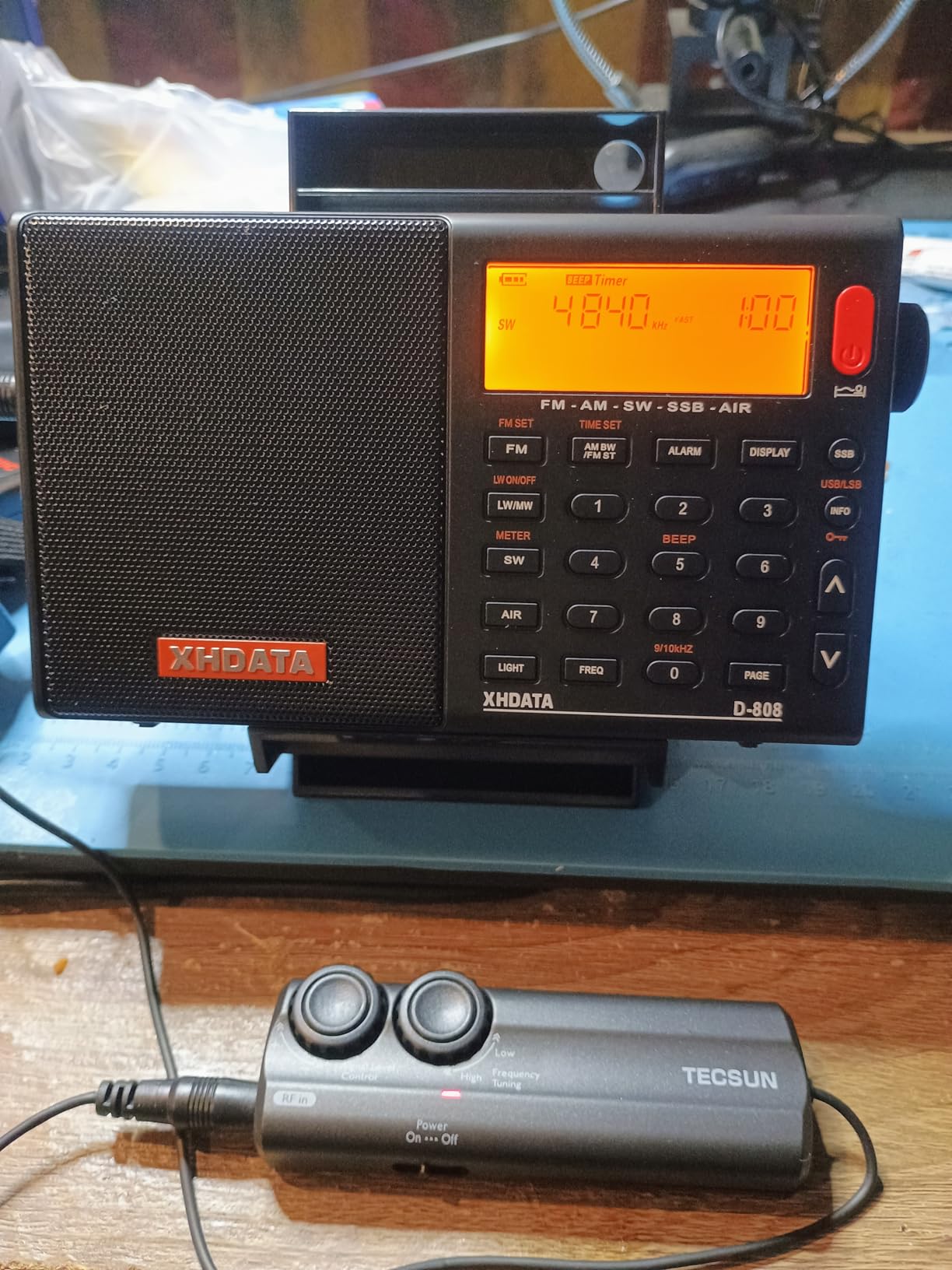 XHDATA D808 Portable AM FM SW LW Air Band Radio SSB RDS Multi Band Radio Speaker with LCD Display Alarm Clock External Antenna (Grey) customer photo 1