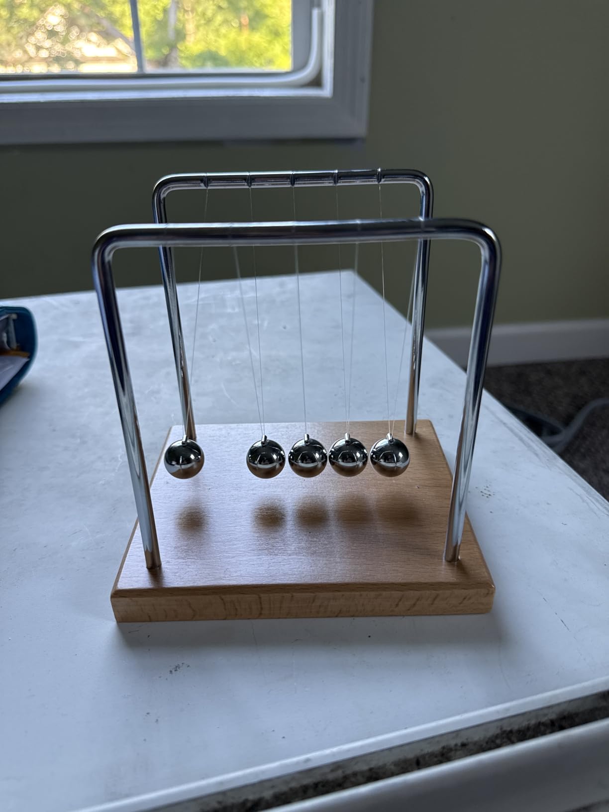 Newton's Cradle Balance Balls Fascinating Physics Gadget for Home and Office 7 Beads (7 Beads) customer photo 1