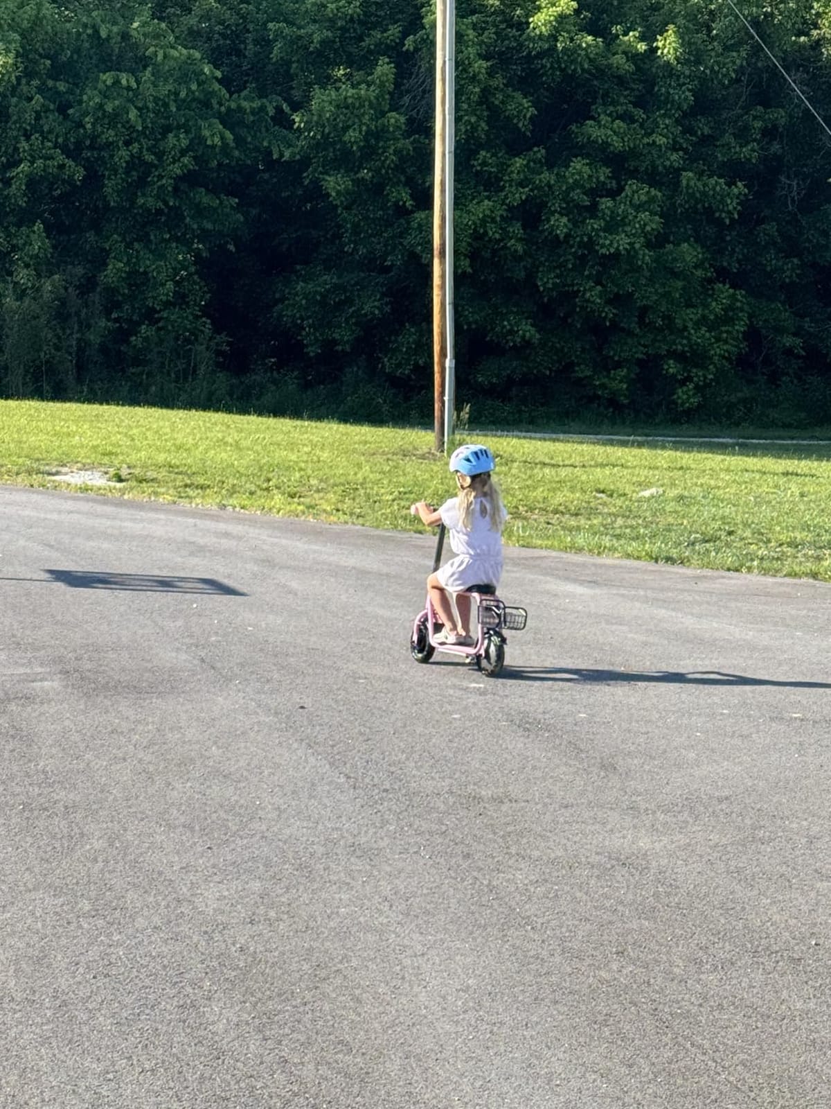 Hiboy Q2 Lite Electric Scooter for Kids w/Seat, 3-Speed, Brake, Ages 4-10 customer photo 2