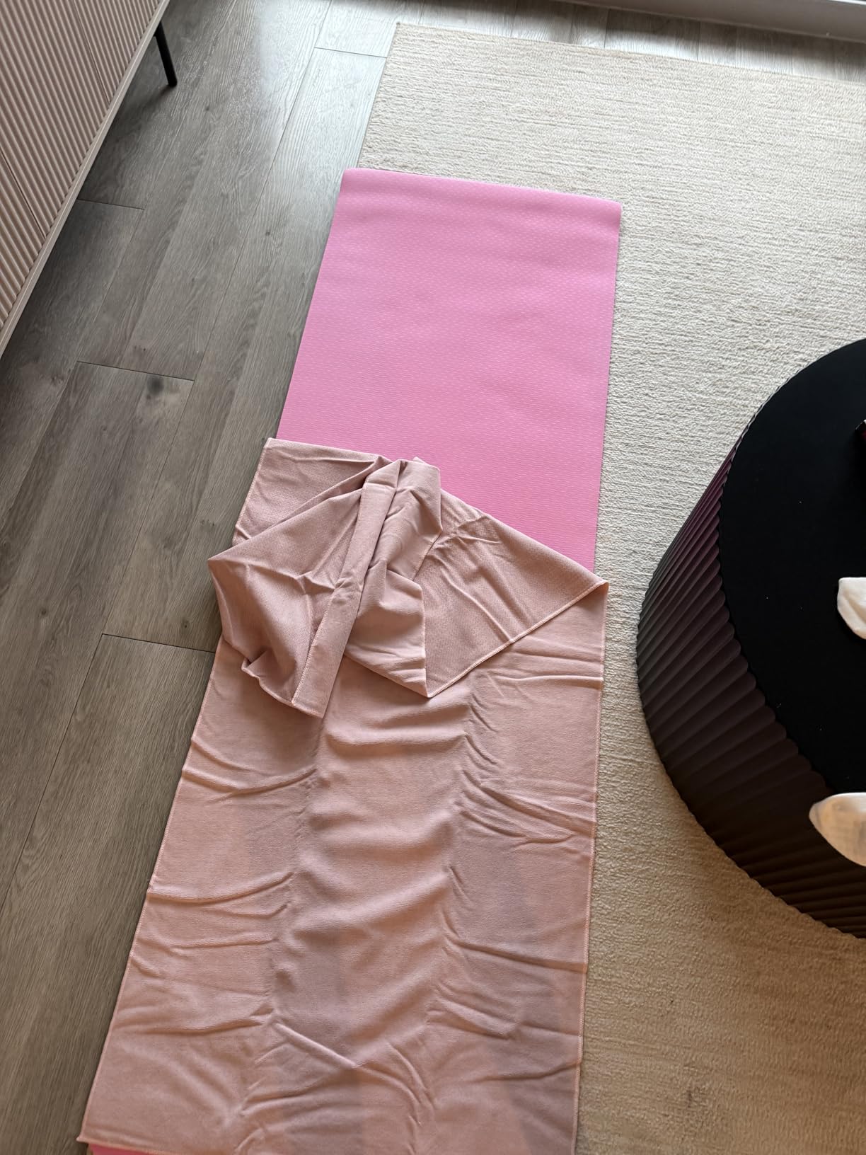 Nolava Yoga Mat with Bag - 72 x 24 inch, 1/4 inch Thick Non-Slip Mat - Includes Slap Band, Black Zippered Carry Tote with Mat Sleeve & Inner Pocket customer photo 1