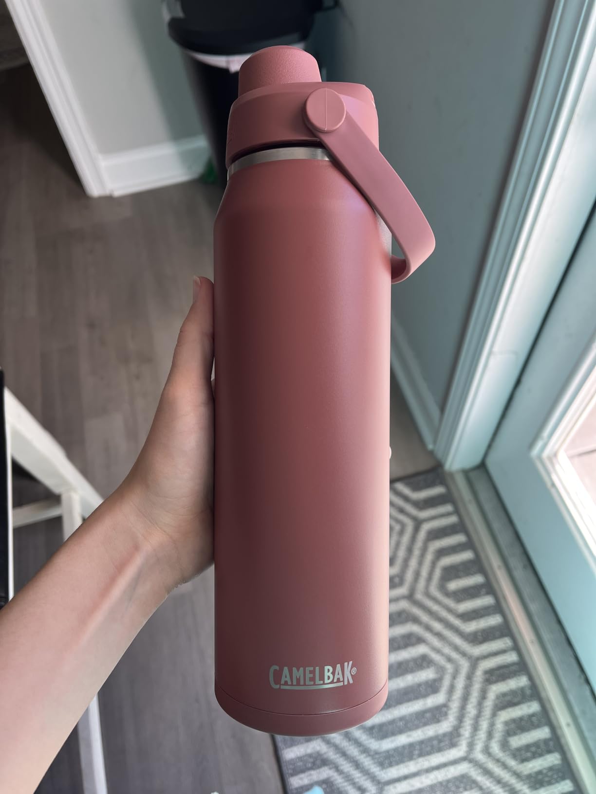CamelBak Thrive Chug Stainless Steel Water Bottle 32oz, Moss | Secure Leak Resistant Lid, Long Lasting Temperature Control, Dry and Comfortable Carry, Durable and Easy to Transport customer photo 2