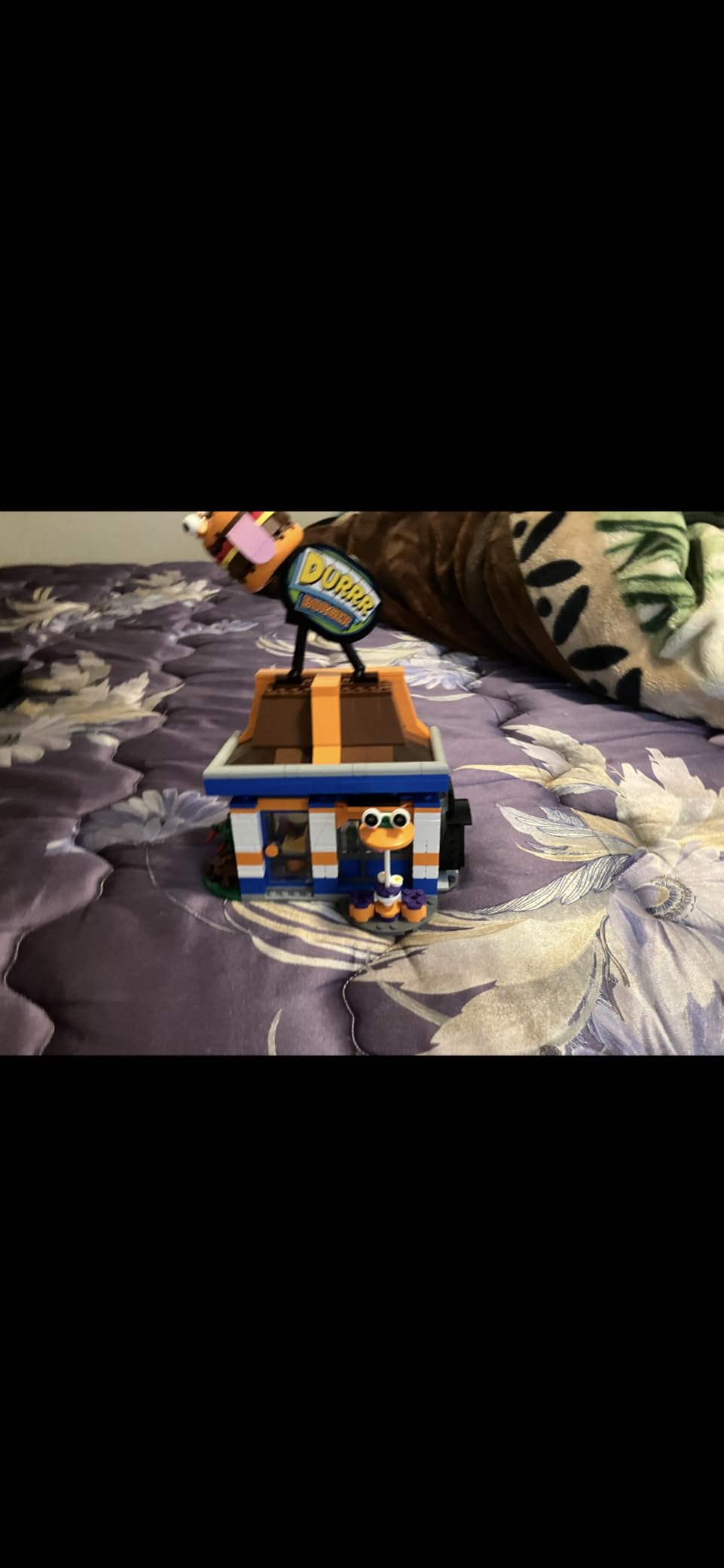 LEGO Fortnite Durrr Burger Restaurant Kids Toy - Video Game Building Set for Boys & Girls, Ages 10+ - Fortnite Minifigures Beach Boss, Grimy, and More - Gift Idea for Birthdays & Gaming Fans - 77076 customer photo 1