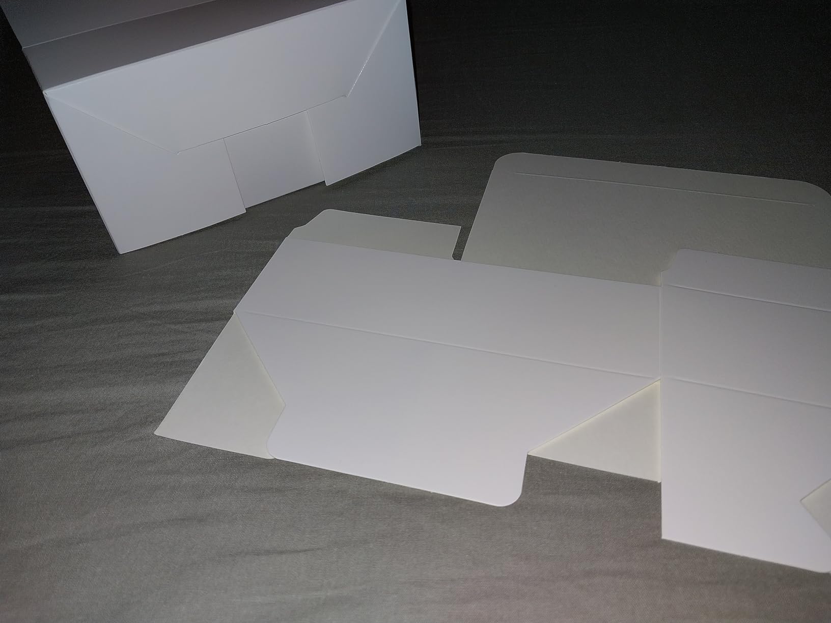 UnicoPak 20 Pack 1 Lb. Candy Boxes, Food-Safe Small White Gift Boxes for Fudge Candy Chocolate Treat Goodie, Ideal for Homemade Party Birthday Christmas Business, 7 1/8 x 3 3/8 x 2 Inch customer photo 2