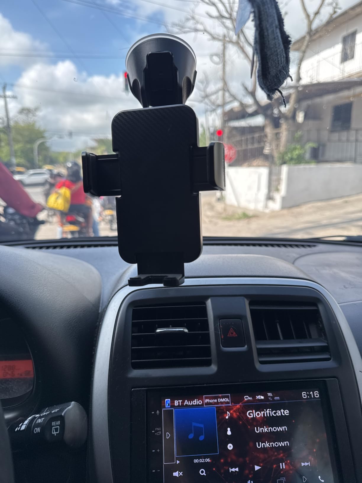Qifutan Dash Mounted Holders Phone Holders for Your Car Phone Mount for Car Windshield Dashboard Air Vent Universal Desk Mounts Hands Free Automobile Cell Phone Holder Fit for iPhone Smartphone customer photo 1