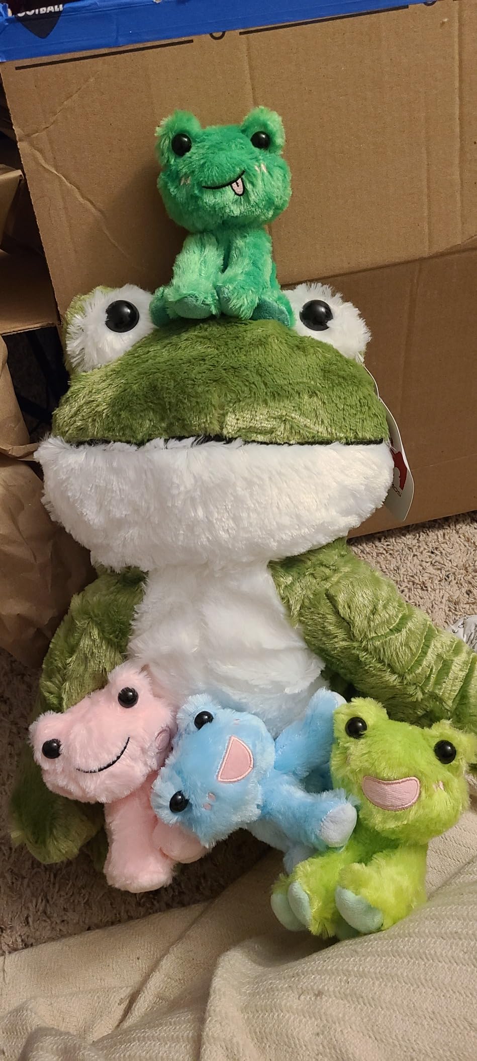 MorisMos Giant Snake Stuffed Animals Mommy with Babies & Eggs, 55