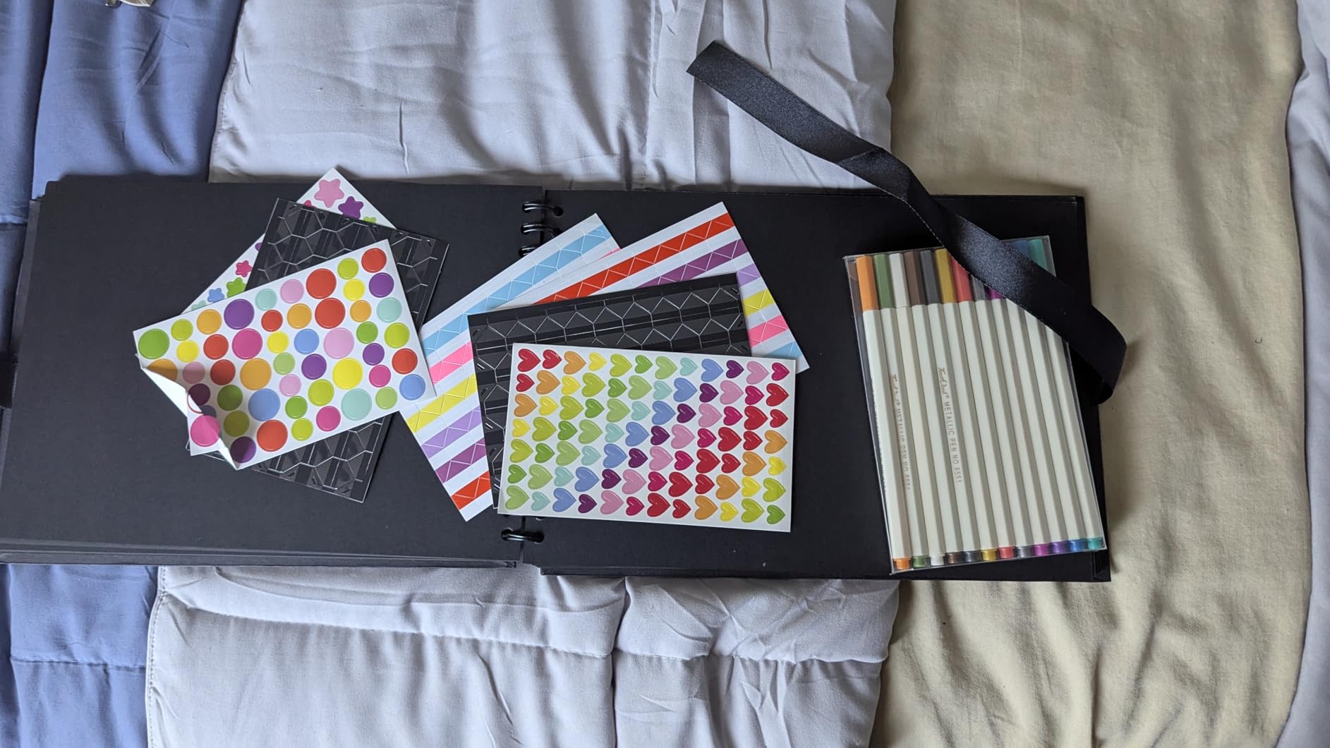 Mauproy 11.5 x 8.5 Inch Black Scrapbook Album, 80 Pages customer photo 1