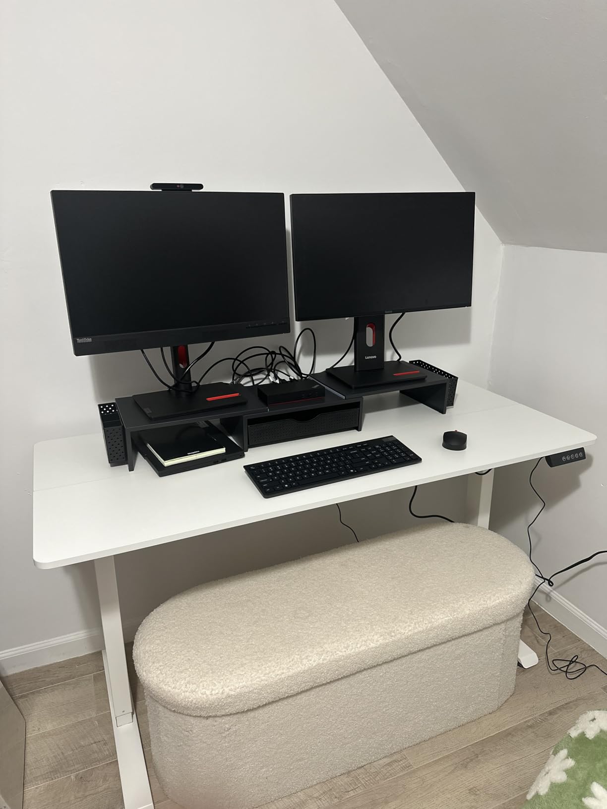 Veken 55 Inch Large Electric Standing Desk, Gaming Table, White customer photo 1
