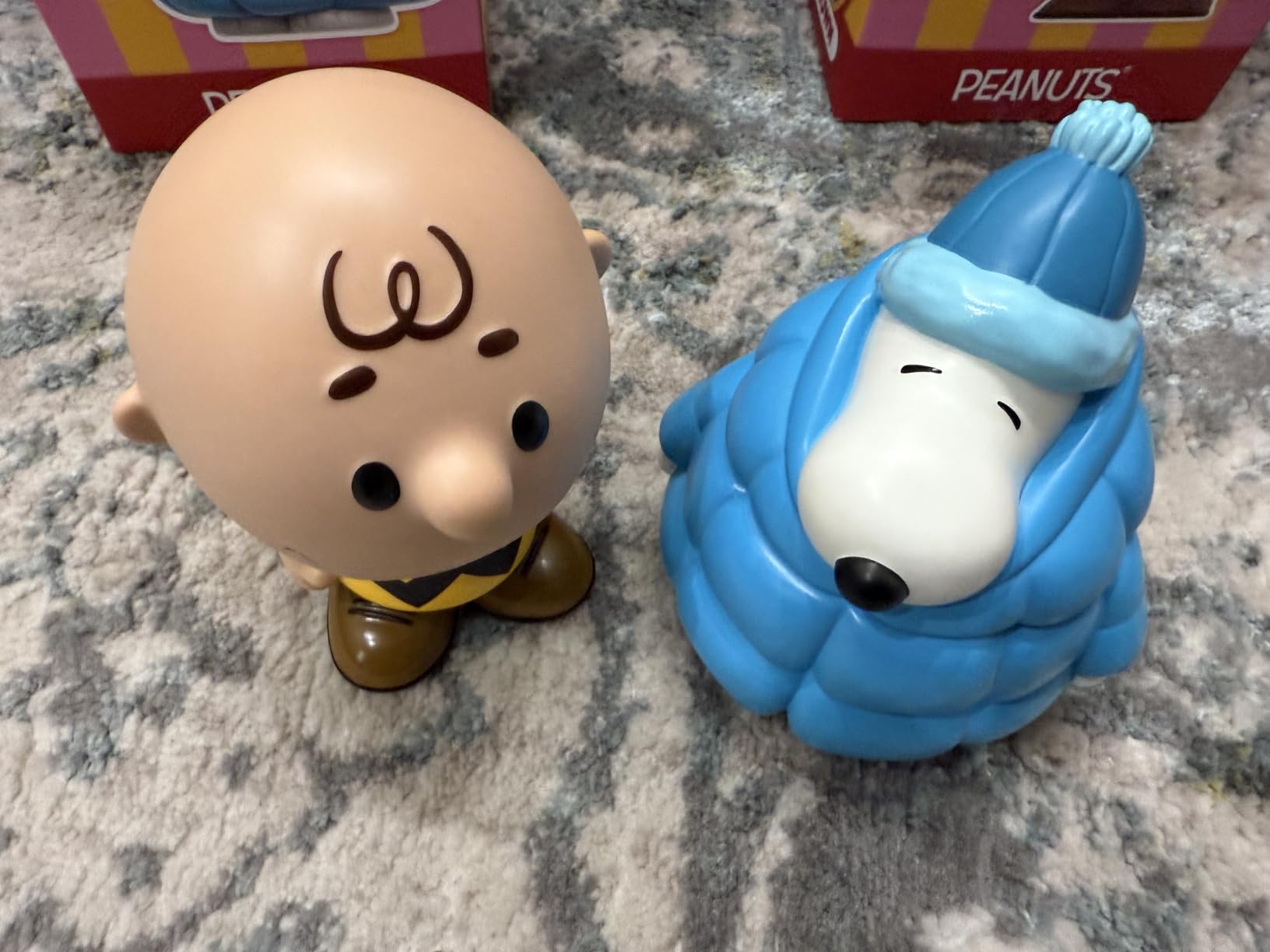 Super7 Fun! Fun! Peanuts Charlie Brown (Yellow) Vinyl Figure - 5