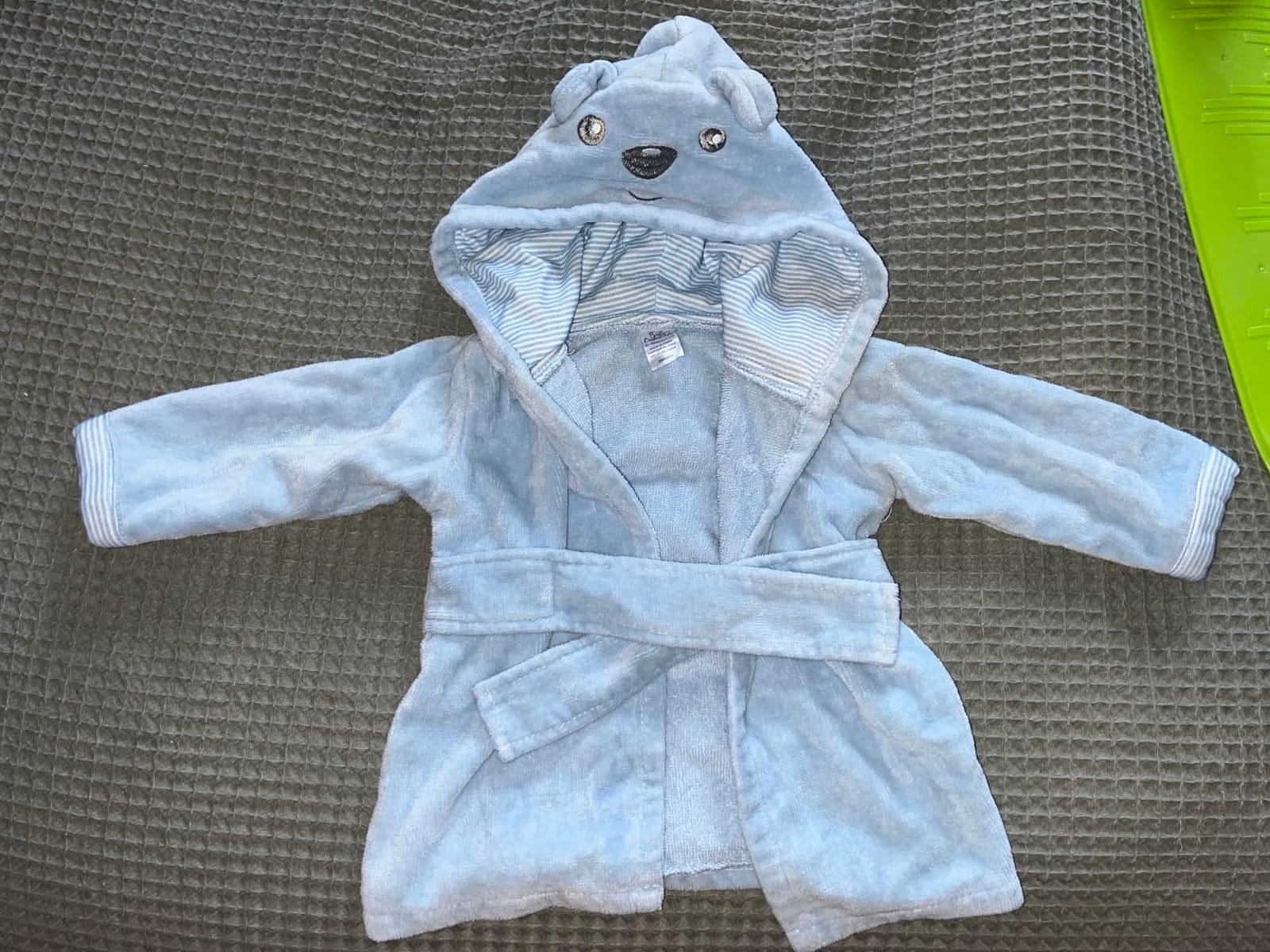 Baby Essentials Unisex Baby Plush Animal Face Bathrobe Hooded with Tie Closure for Newborns and Infants 0-9 Months customer photo 1