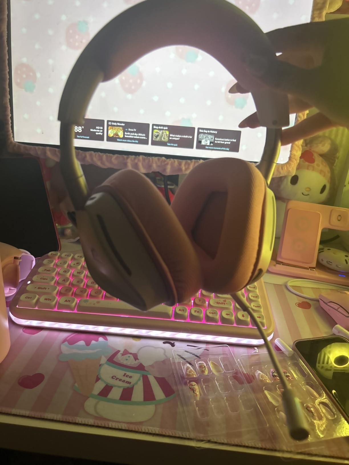 Corsair Void v2 Wireless Bluetooth PC PS5 Switch Gaming Headset – Black customer photo 1