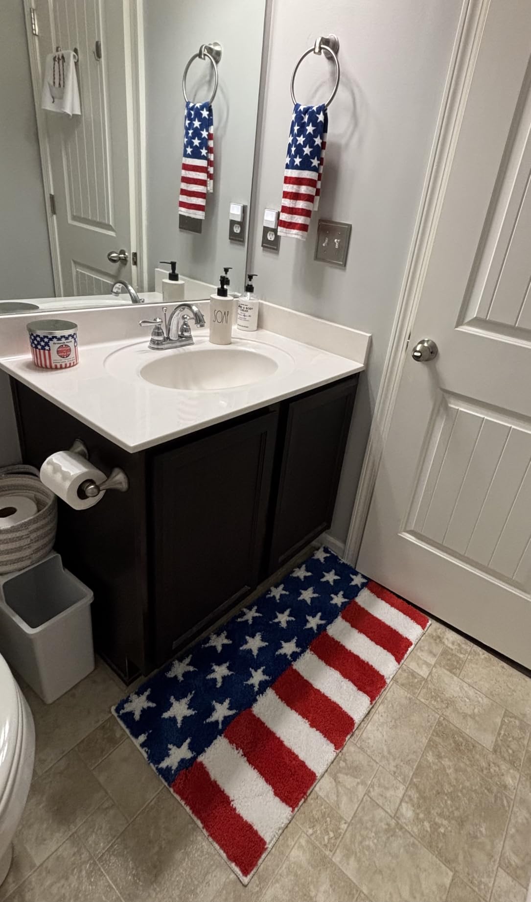 JarThenaAMCS Patriotic Bathroom Rug Absorbent American Flag Red Blue White Star Stripe Tufted Bath Mat Non Slip Rectangle 4th of July Shower Rug for 250th Anniversary Independence Day Home Entrance customer photo 1