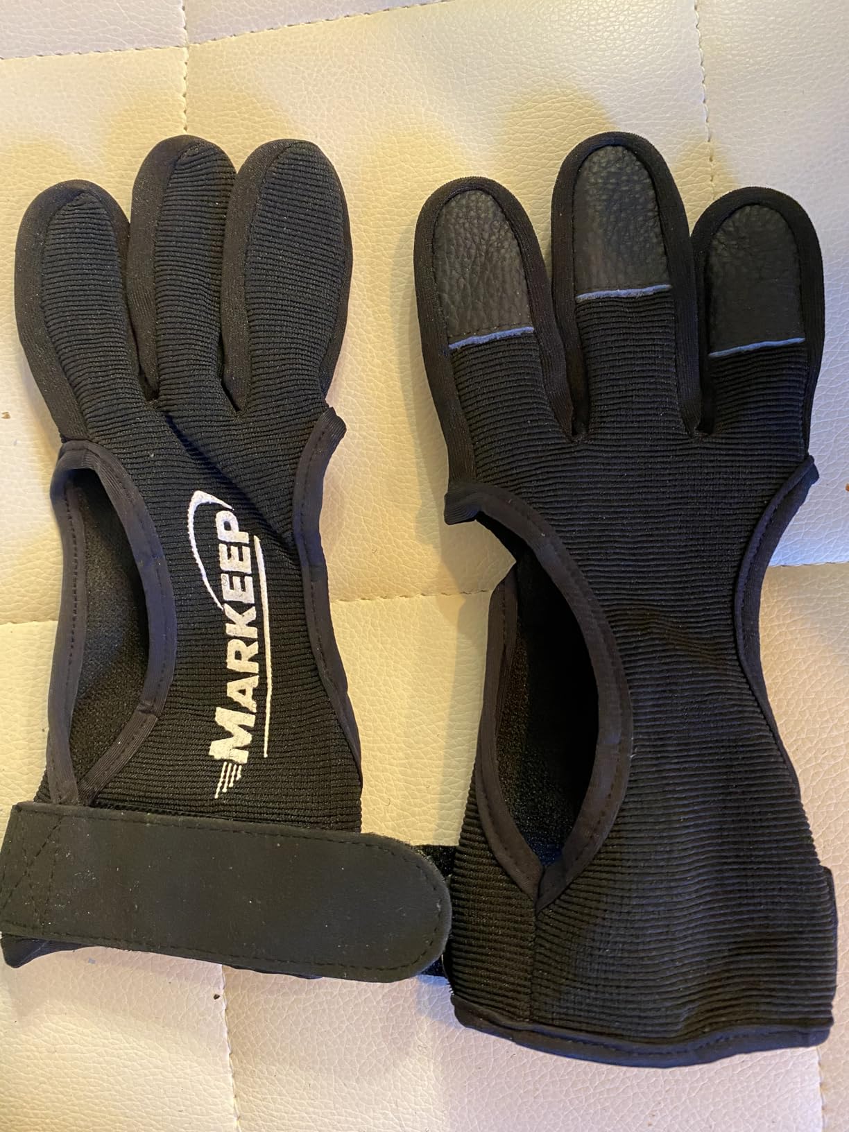 MARKEEP Archery Gloves 2 Packs, Shooting Hunting Three Finger Leather Guard customer photo 1
