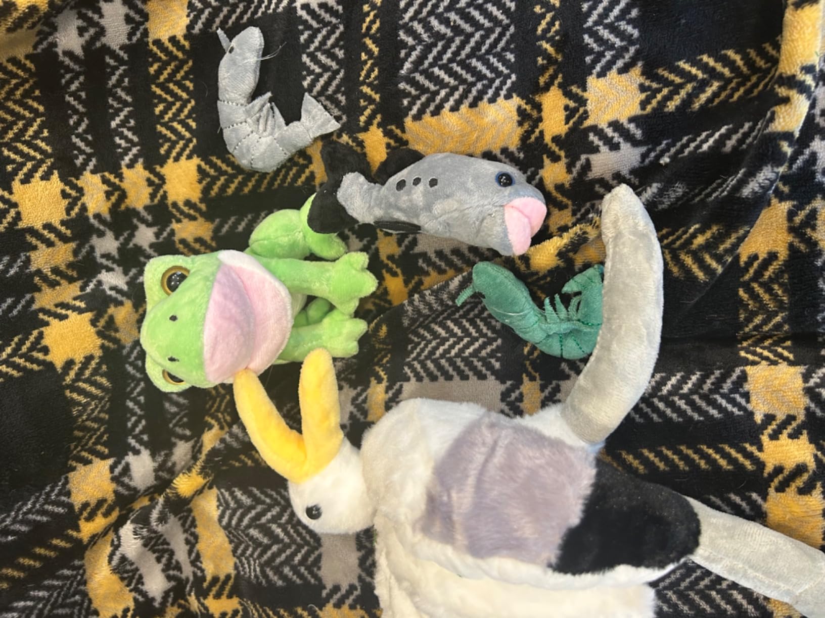 Leyndo 6 in 1 Alligator Stuffed Animal Toy Set 22.05
