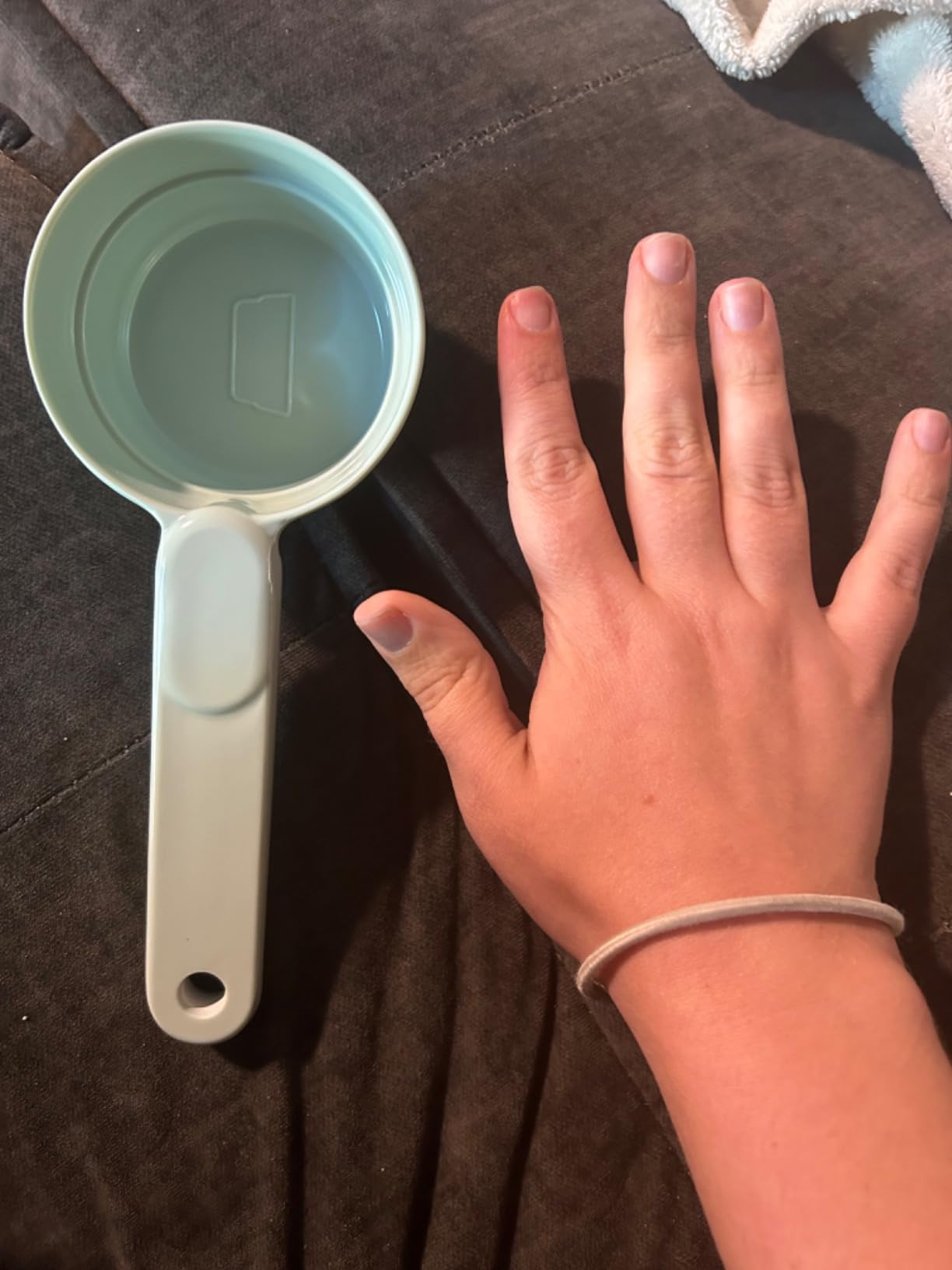 Joyinjojo Dog Cat Food Scoop - Pet Food Scoop Dog Food Measuring Cup 1/2 1/4 Cup, Comfortable Long Handle for Easy to Scoop Food, Soft Pink 1/2 Cup customer photo 1