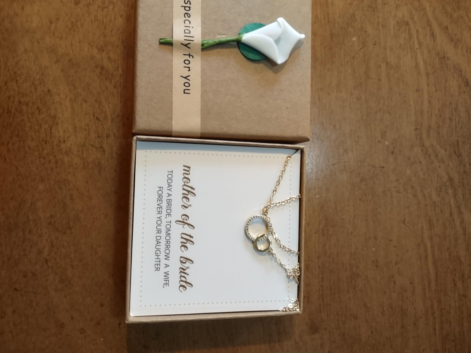 Kvekstio Wedding Day Mother of the Bride/Groom Gift, Minimalist Interlocking Circles Pendant Necklace Jewelry Gift for Mother customer photo 1