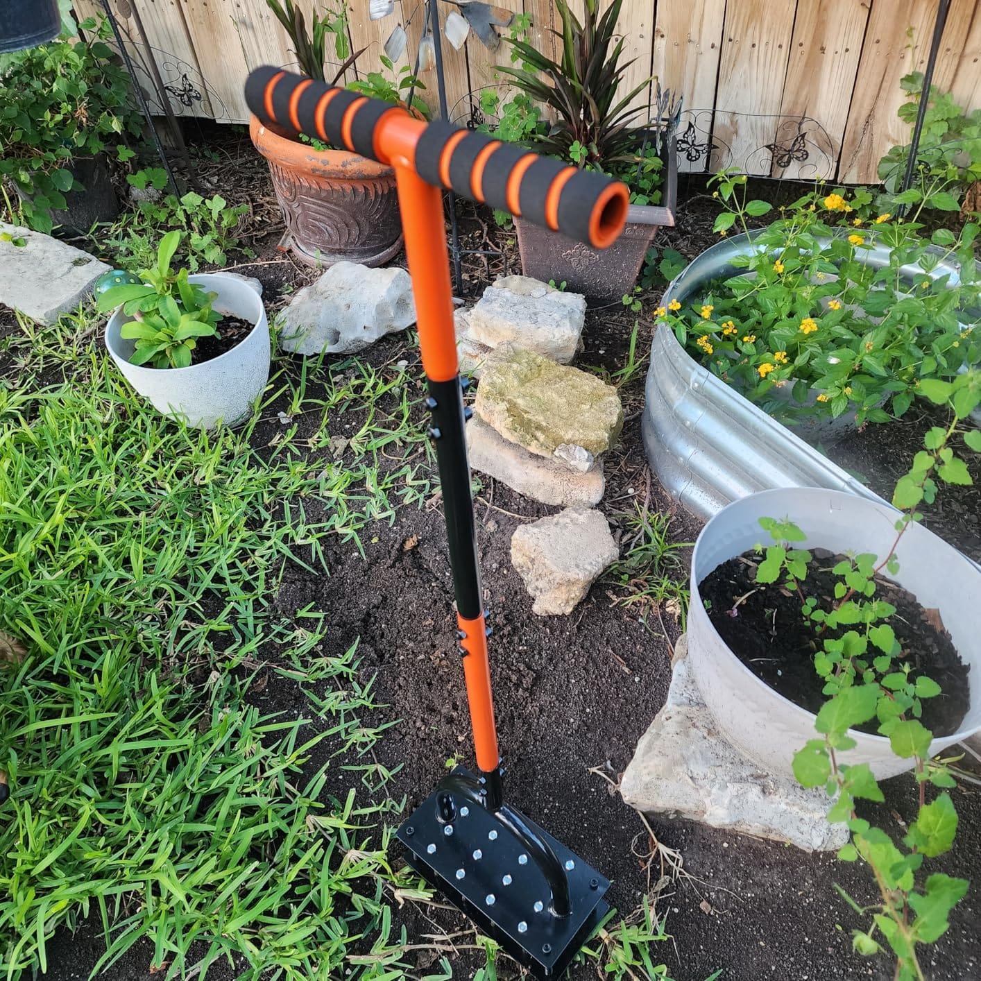 Bluesea Lawn Aerator with 16 Iron Spikes & Ergonomic T-Handle, Orange customer photo 2