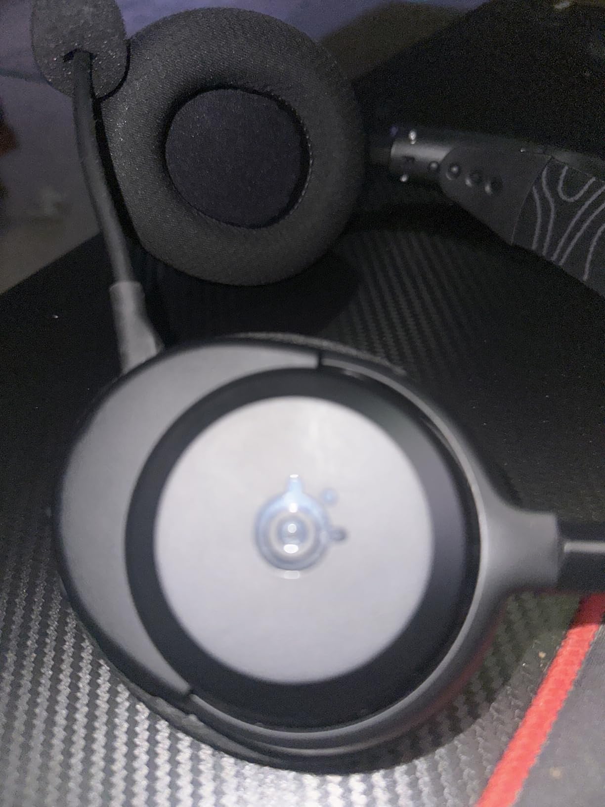 SteelSeries Arctis Nova 3X Wireless Multi-Platform Gaming Headset — Mobile App Control — 40 HR Battery — Neodymium Magnetic Drivers — 2.4GHz/Bluetooth — Xbox, PS5, PC, Switch, Mobile — Black customer photo 1