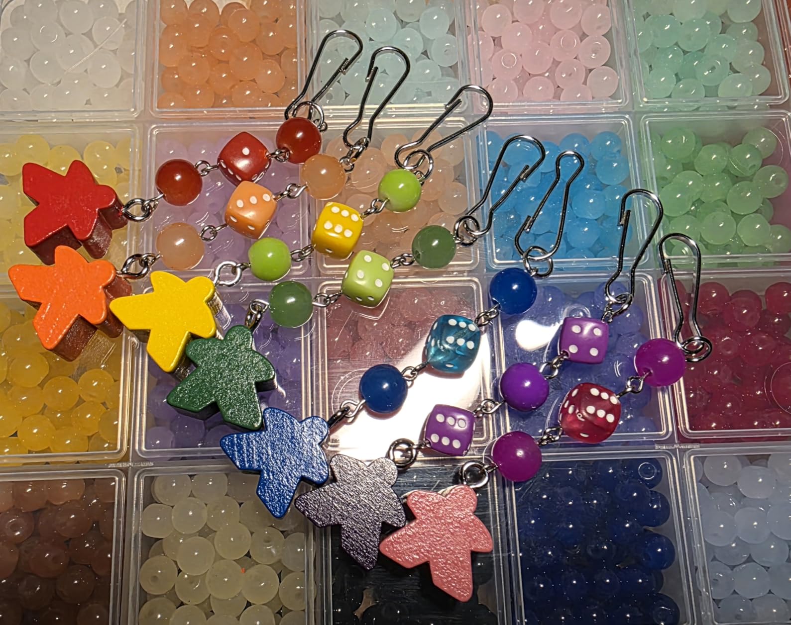 Arrowbash 200 Pcs Wooden Meeples Multi Color Meeples Pieces Family Games Accessories Board Game Tokens Ideal for Sorting Counting Game Night Party customer photo 1