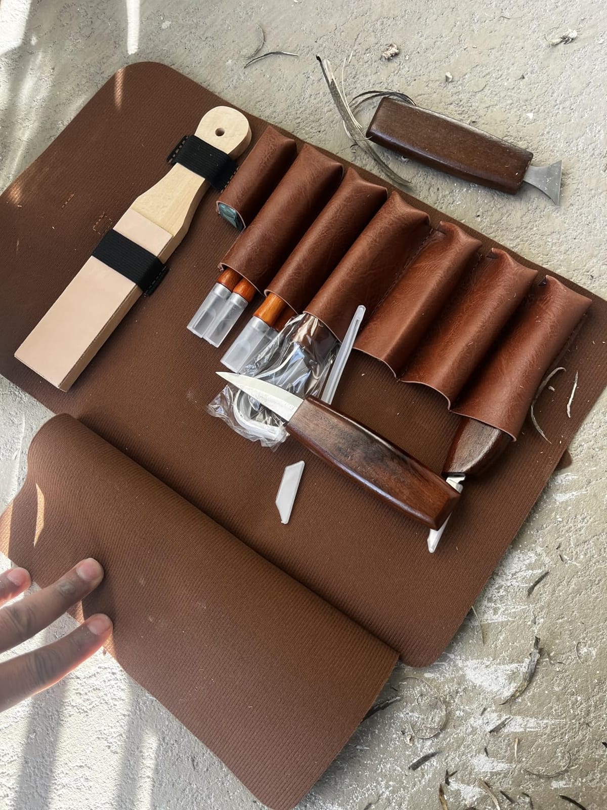 Wood Carving Kit, 32Pcs Wood Carving Tools with Storage Bag, Wood Whittling Knife Kit with 4pcs Templates & 11pcs Wood Carving Knives for Wood DIY Beginners customer photo 1