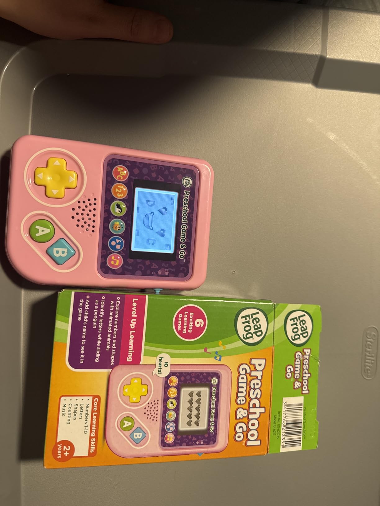 LeapFrog Preschool Game and Go Handheld Video Game Toy, Green customer photo 1