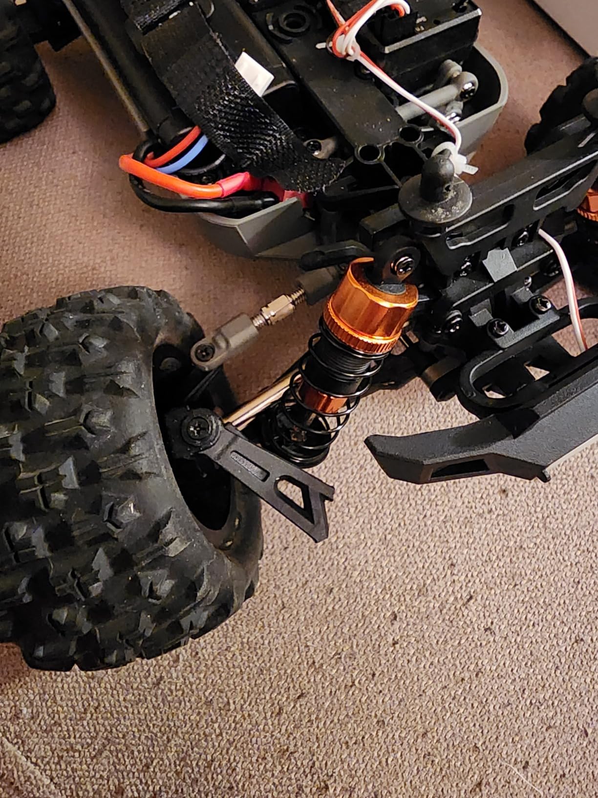 DEERC 1815 1/18 All Terrain Remote Control Car, Fast Drift & Racing RC Car customer photo 1